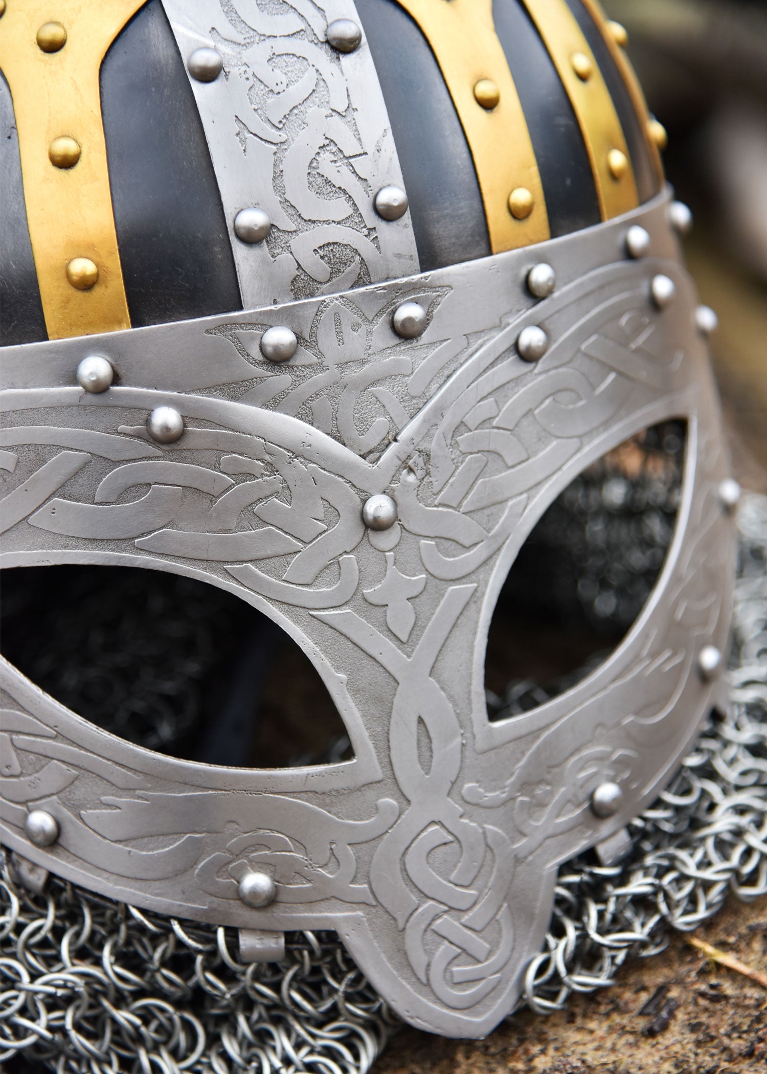 Imagen única de: Casco Vikingo Con Gafas, Spangenhelm Con Fuente