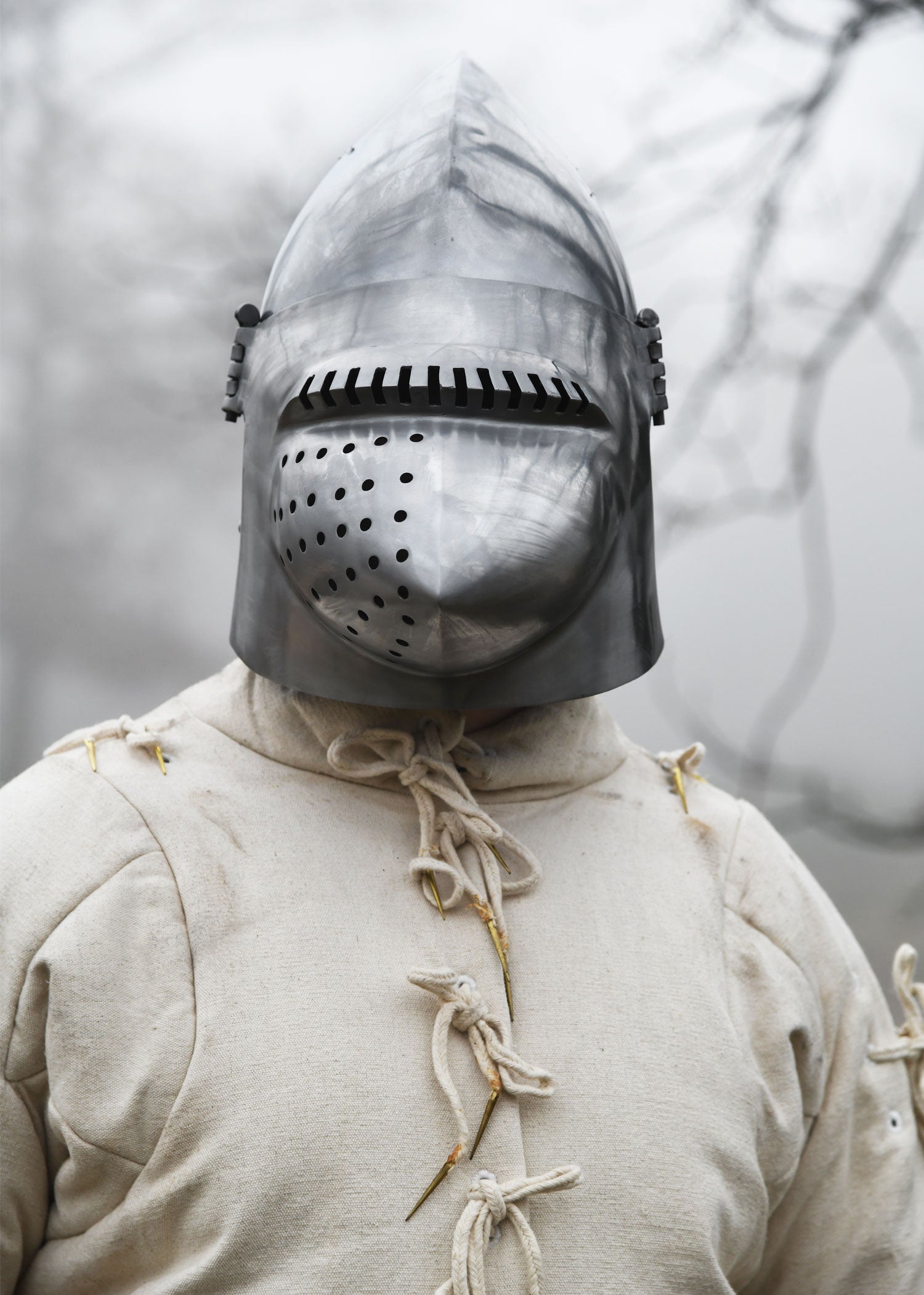 Imagen única de: Hundsgugel Medieval, Castillo De Churburg, Finales Del Siglo Xiv. Acero De 1,6 Mm.