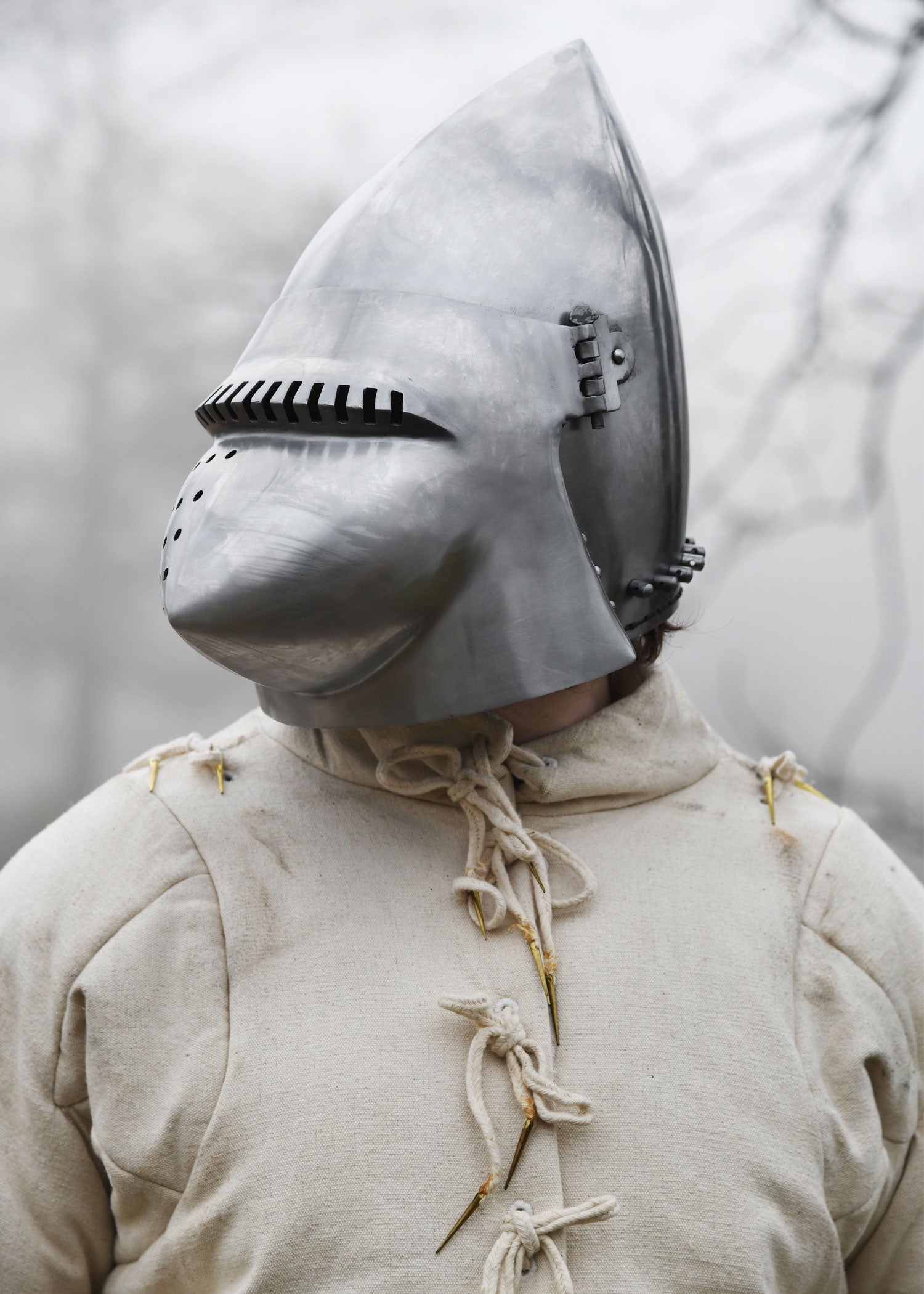 Imagen única de: Hundsgugel Medieval, Castillo De Churburg, Finales Del Siglo Xiv. Acero De 1,6 Mm.