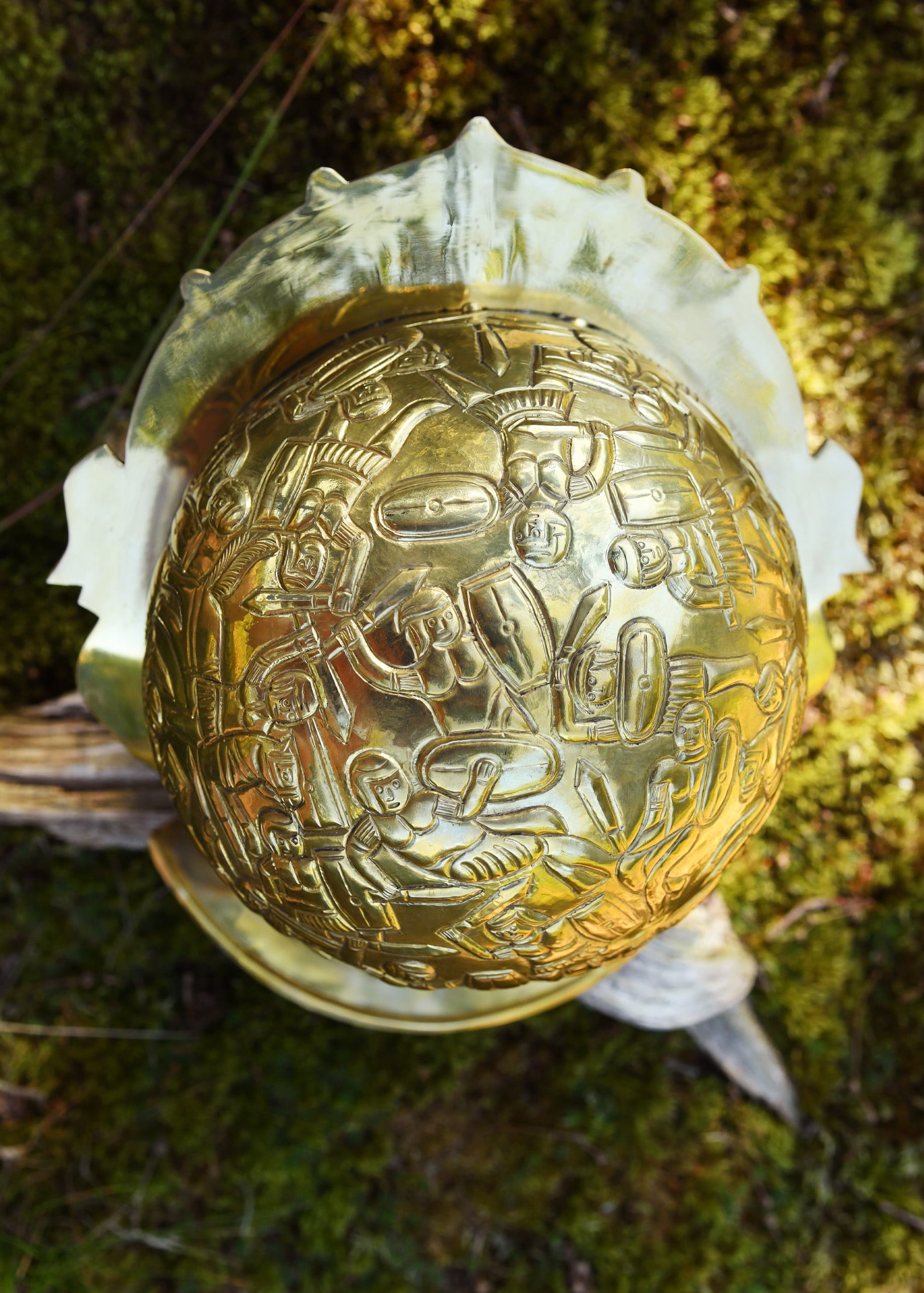 Imagen única de: Casco De Caballería Ribchester, Latón Y Acero.