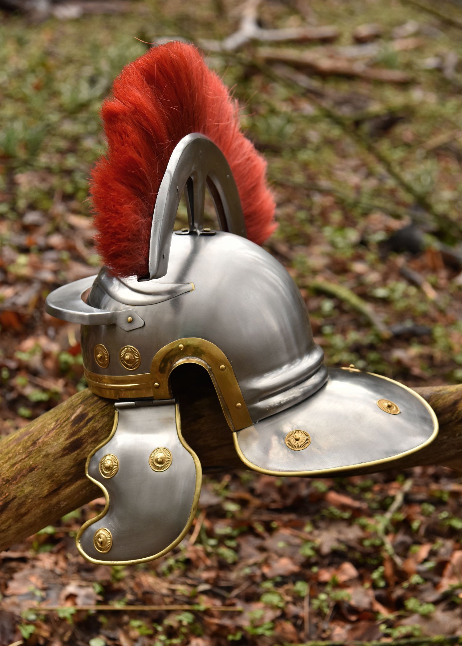 Imagen única de: Casco De Oficial Romano Con Cresta (Centurión)