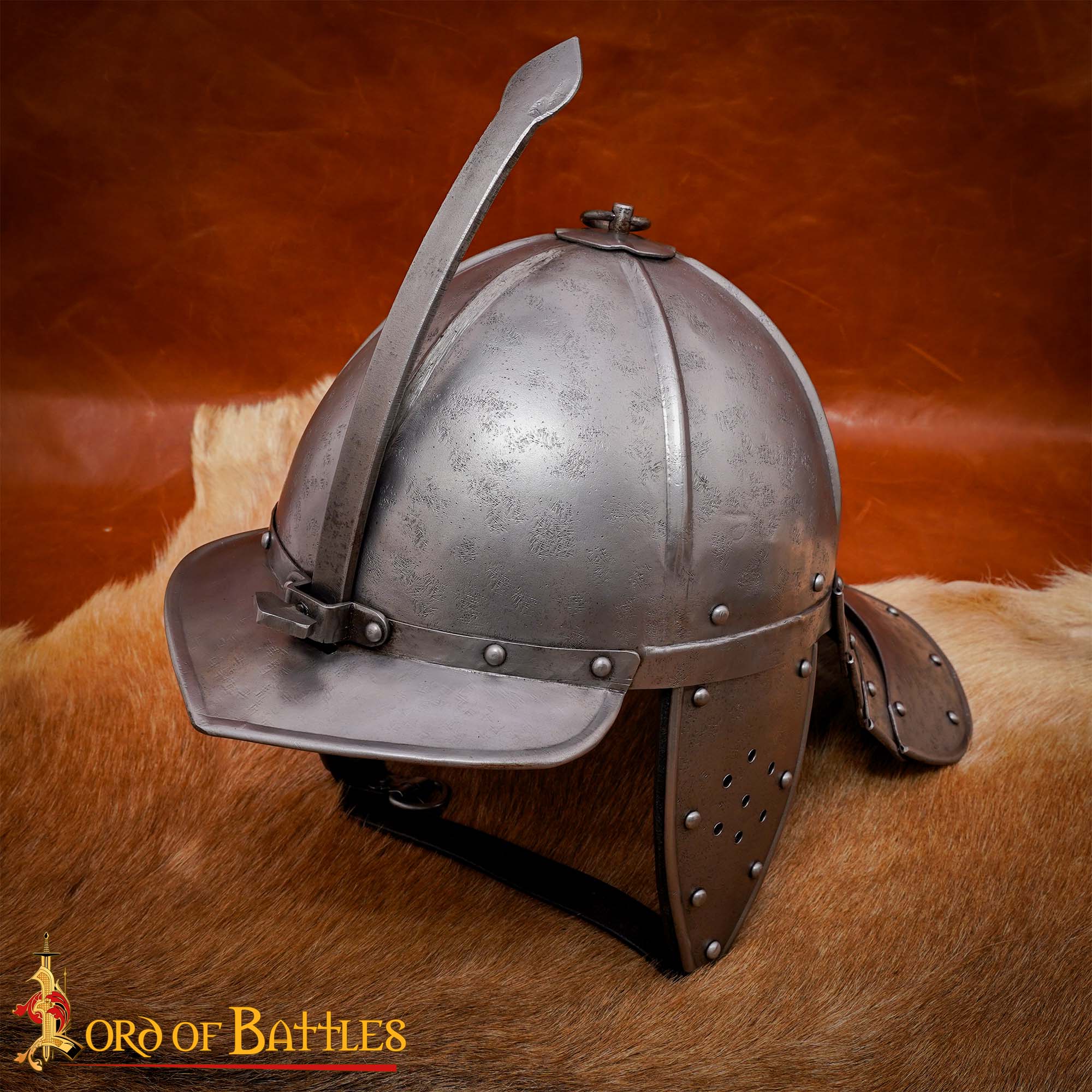 Imagen única de: Auténtico Casco Medieval con Cola de Langosta - Acero de Calibre 16 con Forro Acolchado para Larp y Exhibición