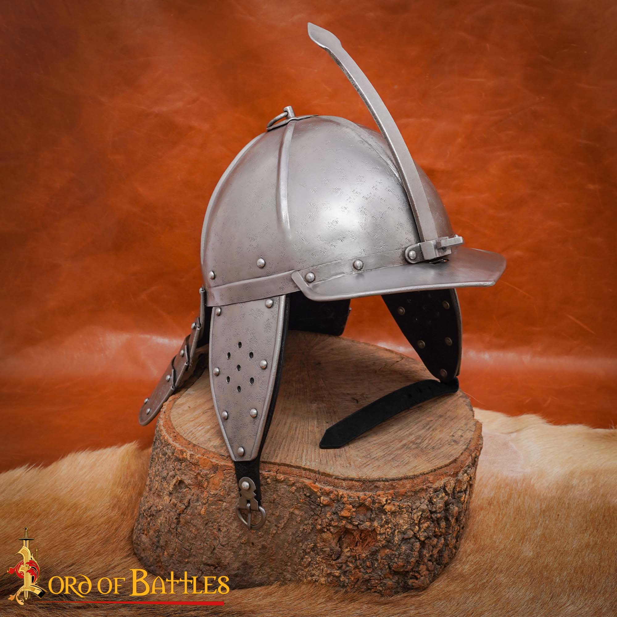 Imagen única de: Auténtico Casco Medieval con Cola de Langosta - Acero de Calibre 16 con Forro Acolchado para Larp y Exhibición