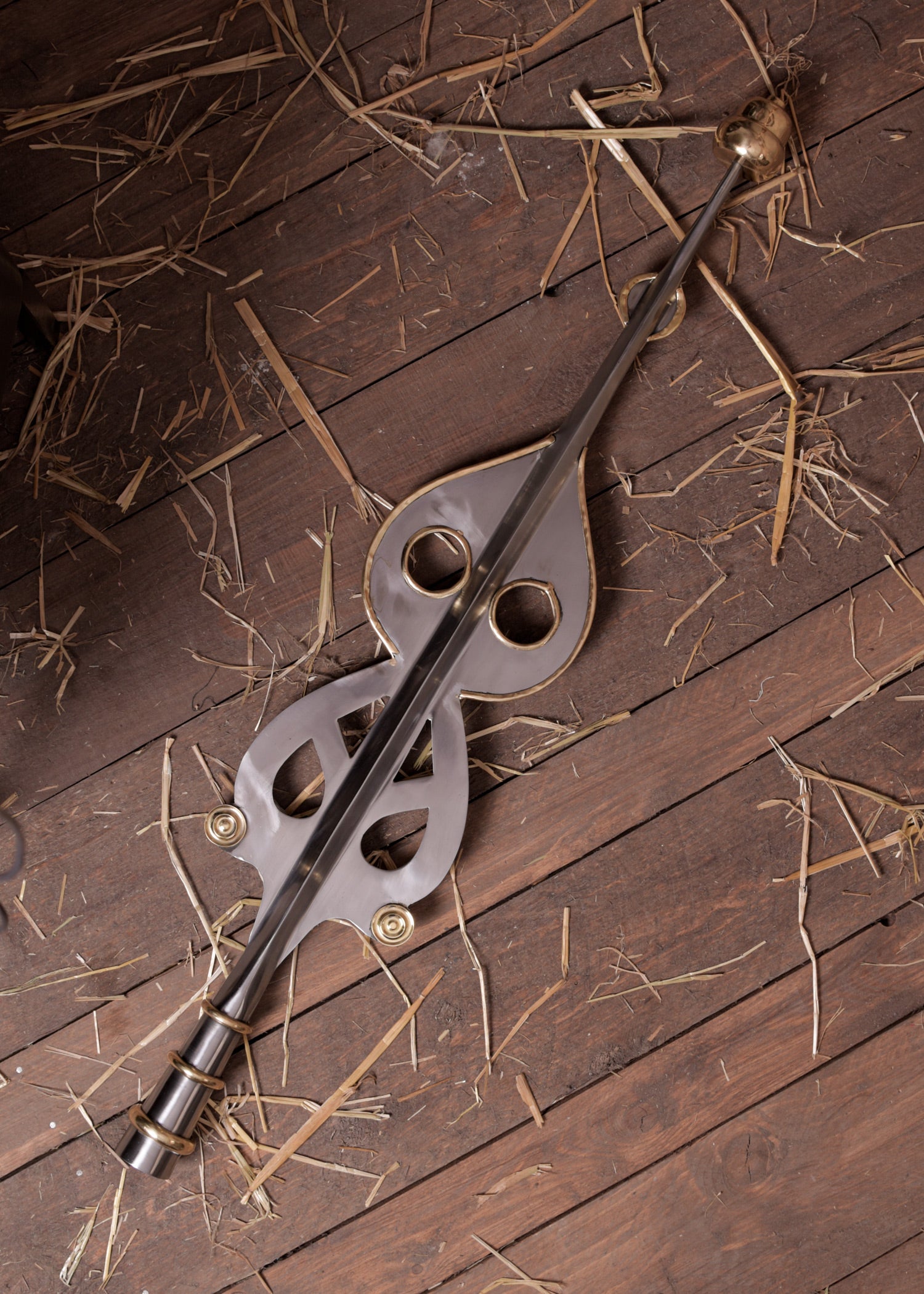 Imagen única de: Lanza Benefactora Romana 4