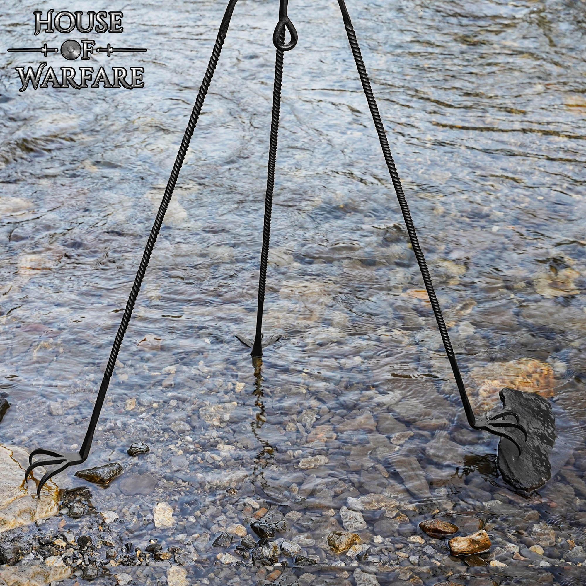 Imagen única de: Trípode de Cocina de Hierro Medieval Forjado a Mano - Acabado en Negro Soporte de Hoguera para Cocinar Al Aire Libre