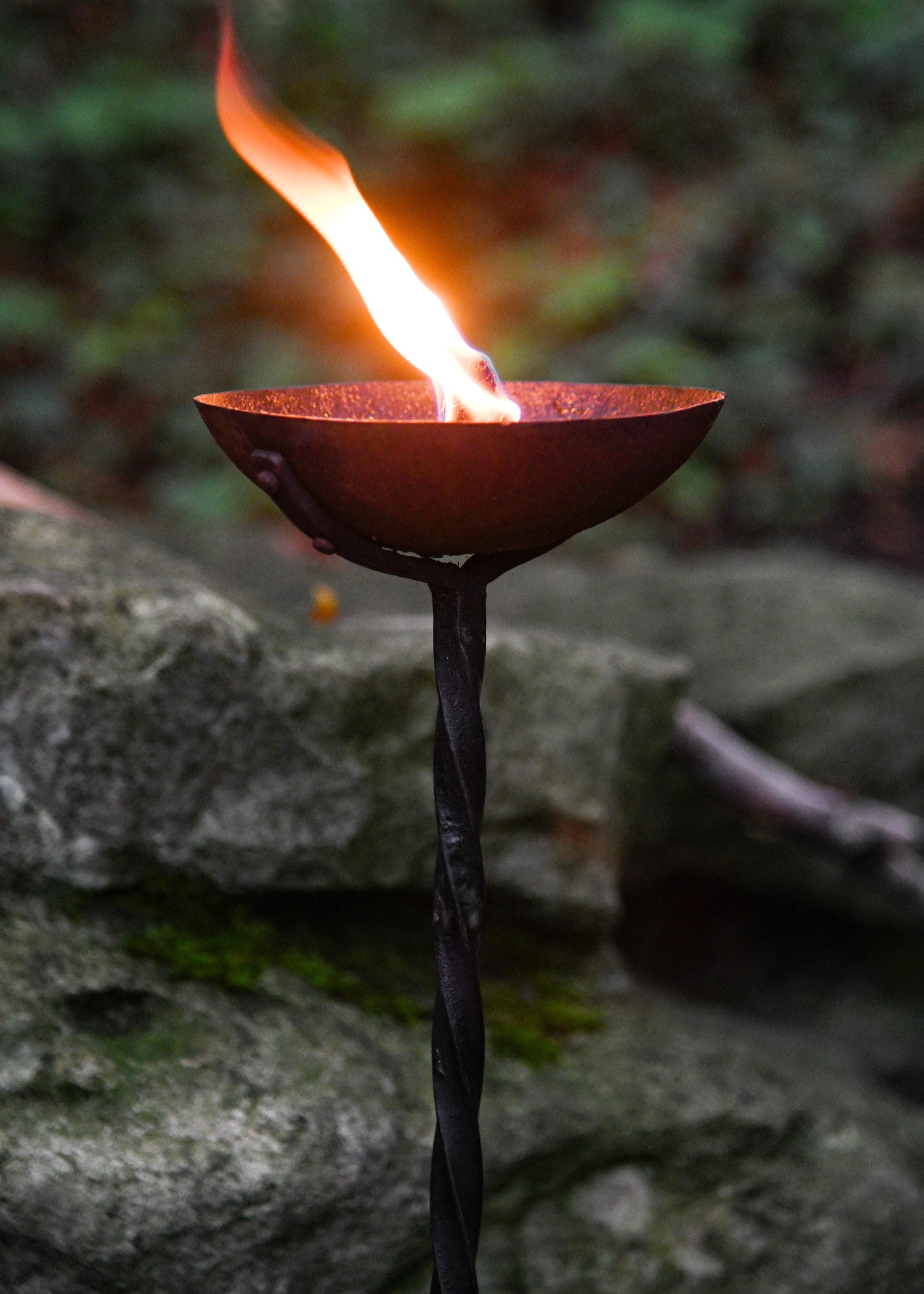 Imagen única de: Lámpara Oseberg, Forjada A Mano.