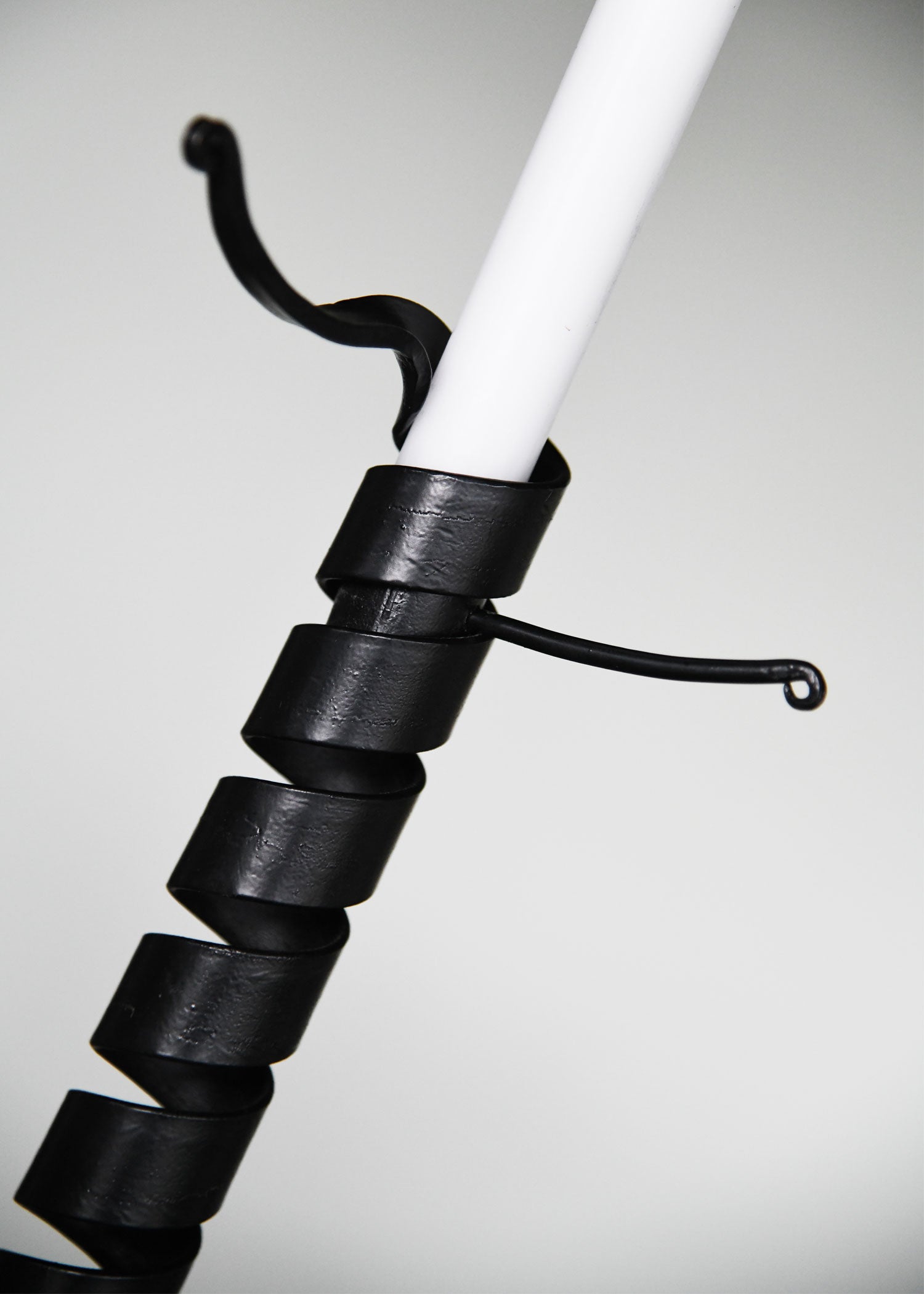 Imagen única de: Candelabro Regulable En Altura