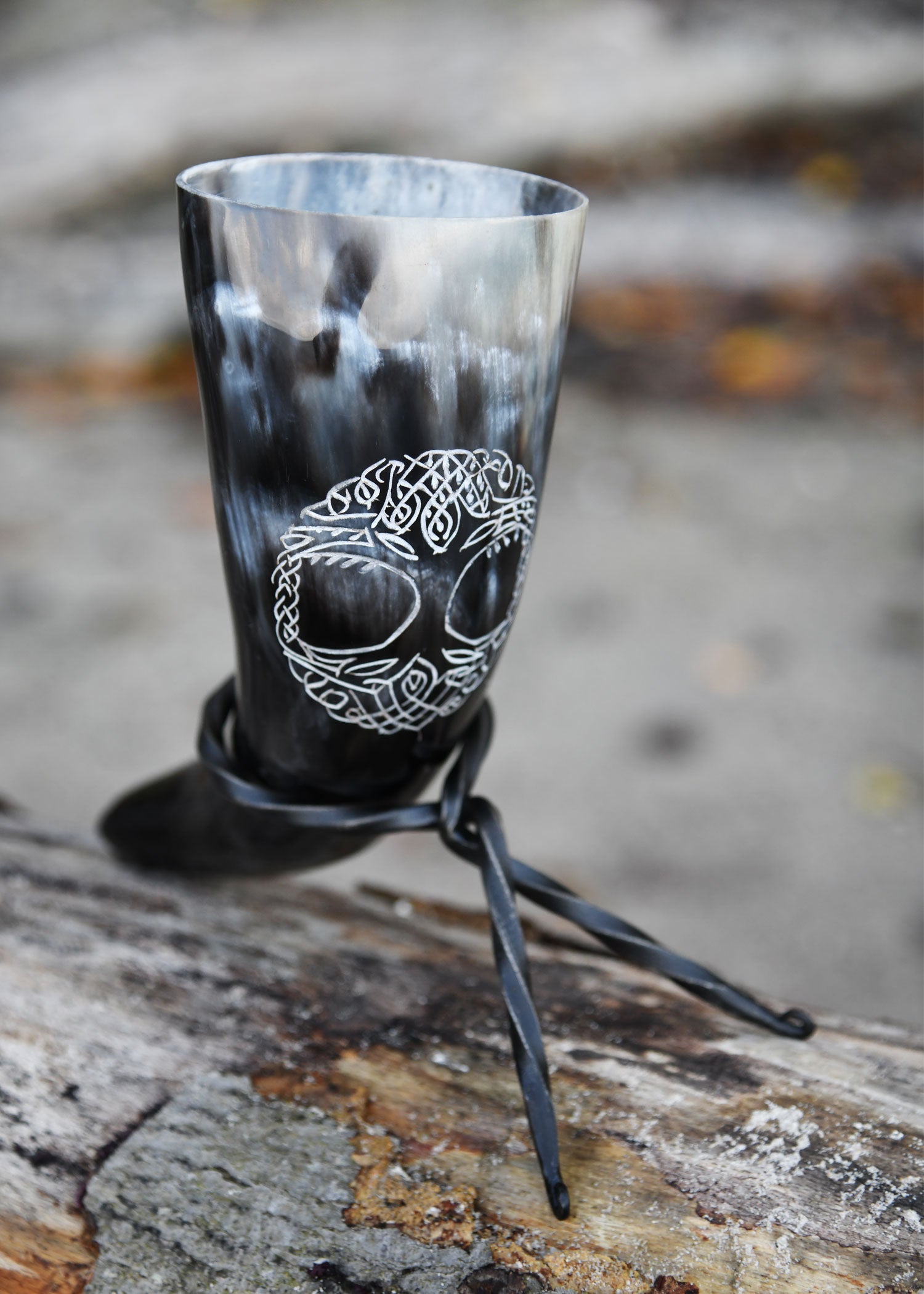 Imagen única de: Cuerno Para Beber Con Soporte - Yggdrasil