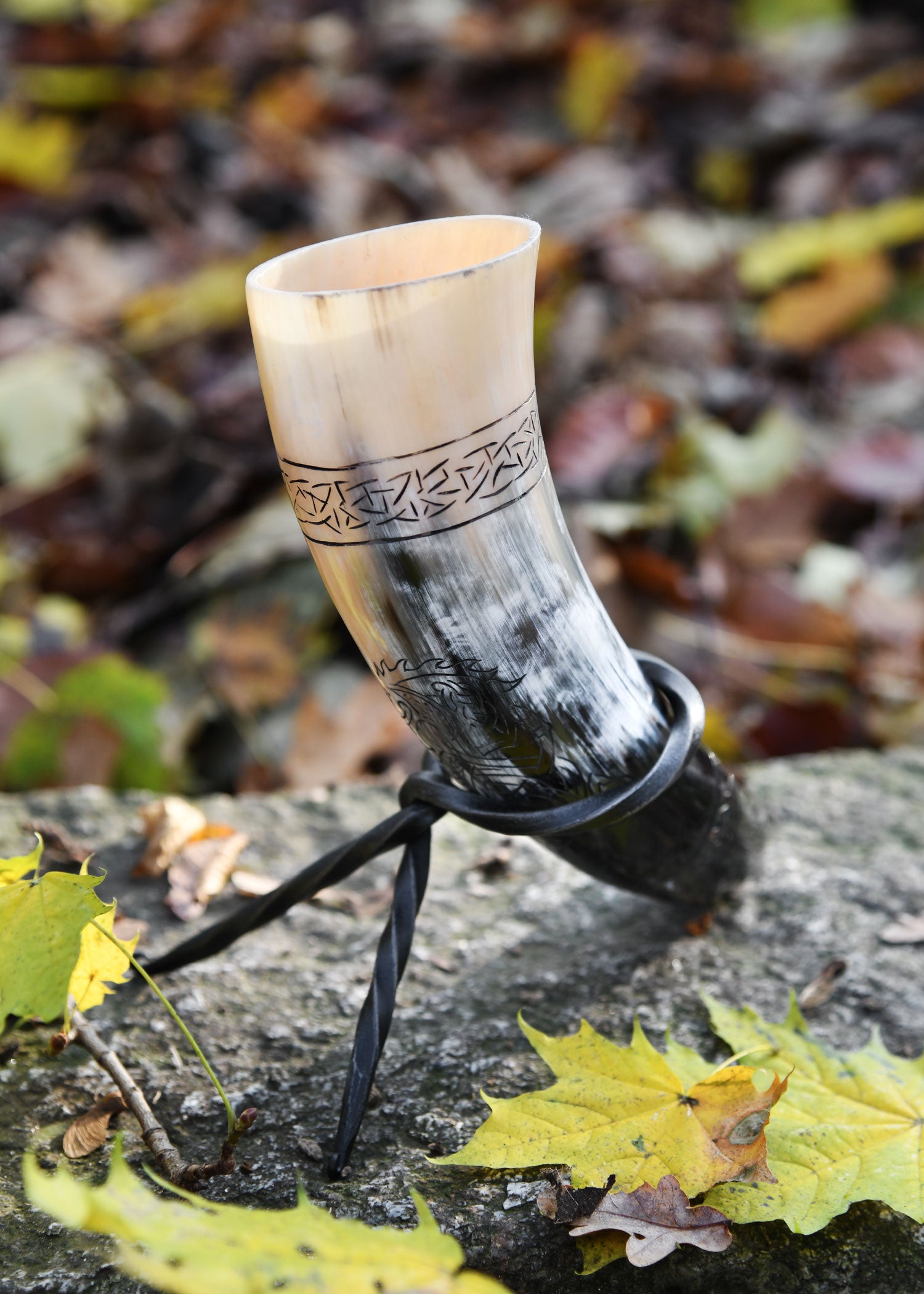 Imagen única de: Cuerno Para Beber Con Soporte - Fenrir, El Lobo Nórdico