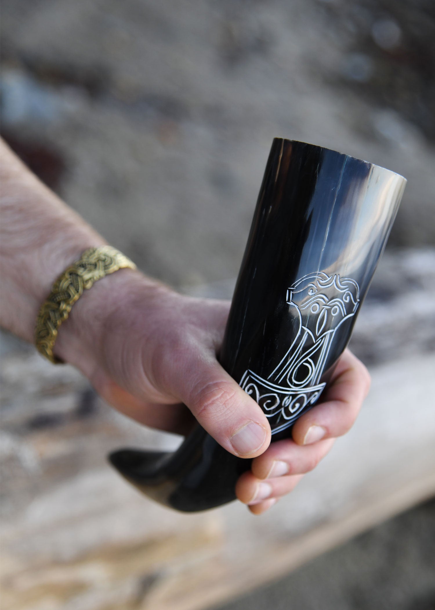 Imagen única de: Cuerno Para Beber Con Soporte - Mjölnir, El Martillo De Thor