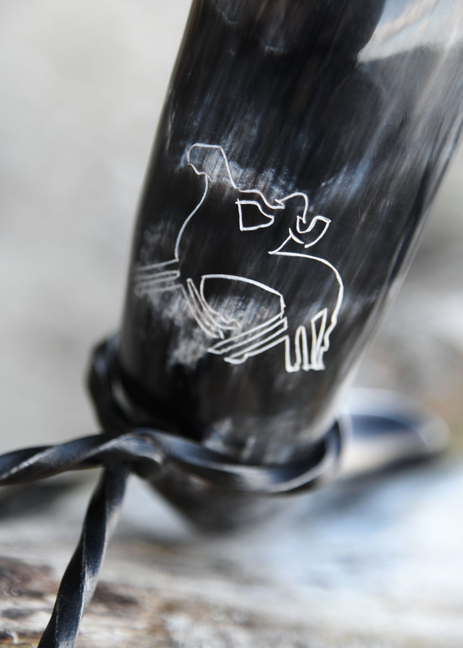 Imagen única de: Cuerno Para Beber Con Soporte - Odín Monta A Sleipnir