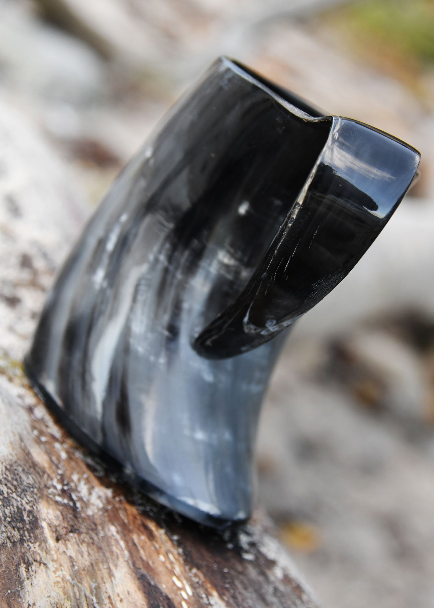 Imagen única de: Jarra Hecha De Cuerno - Dragón