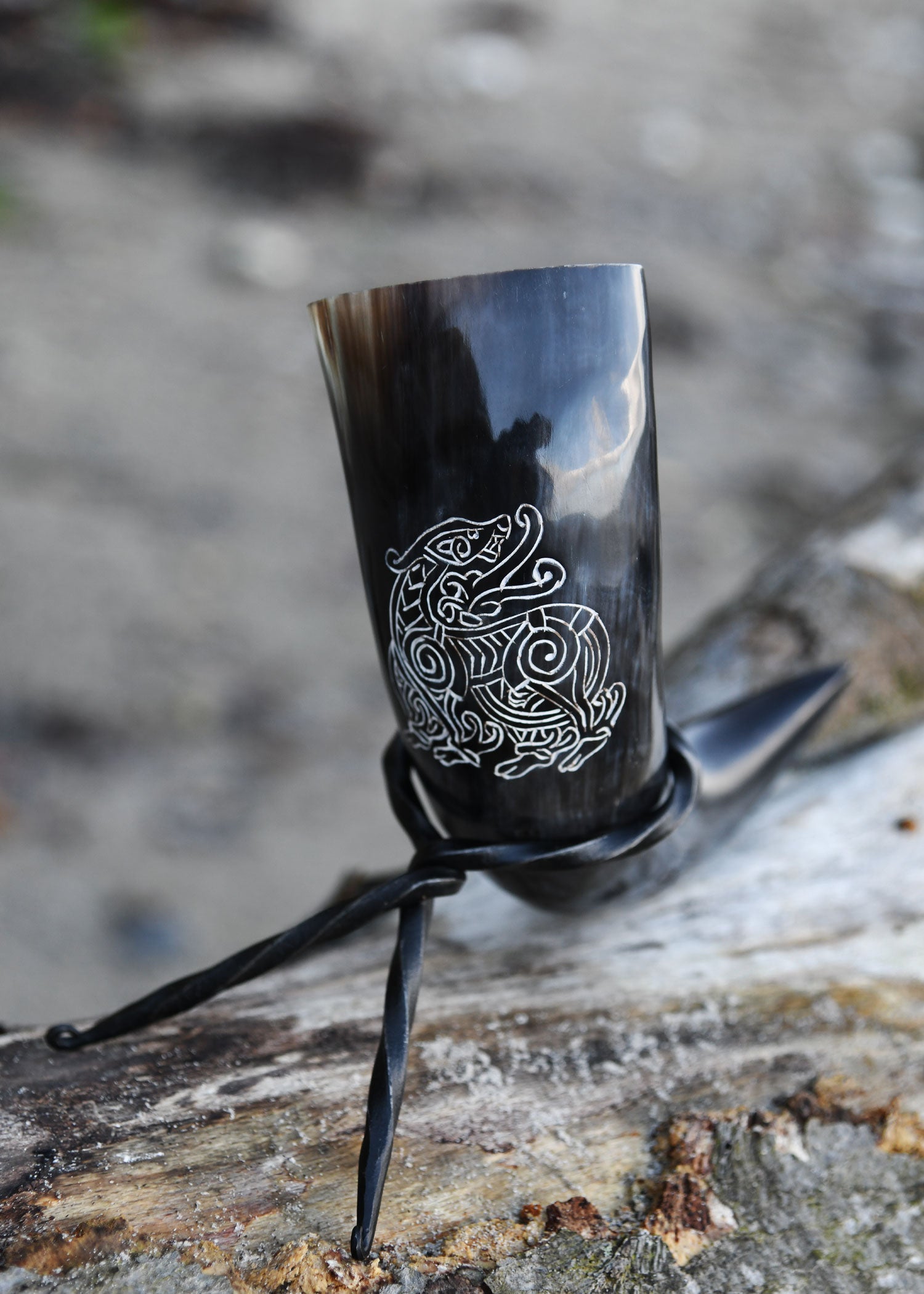 Imagen única de: Cuerno Para Beber Con Soporte - Dragón