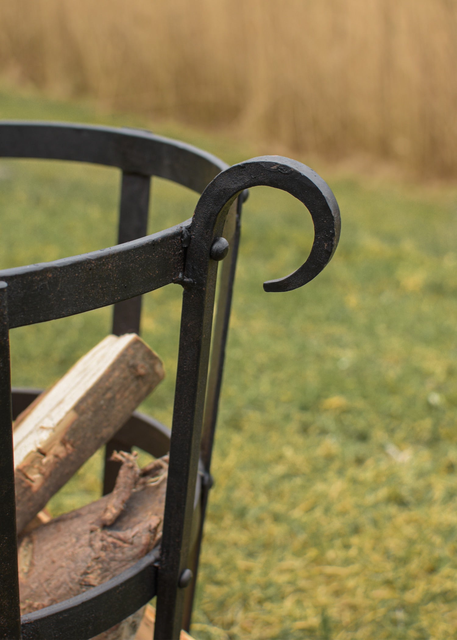 Imagen única de: Brasero Forjado De Aprox. 45 Cm De Altura.