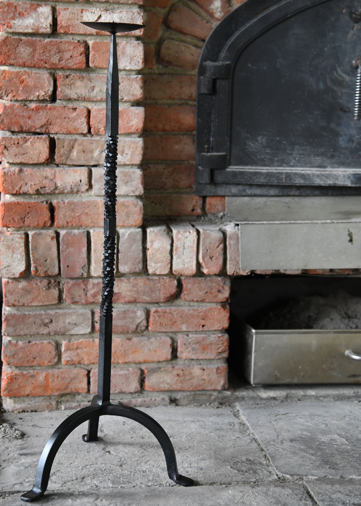 Imagen única de: Candelabro Forjado, Aprox. 74 Cm.