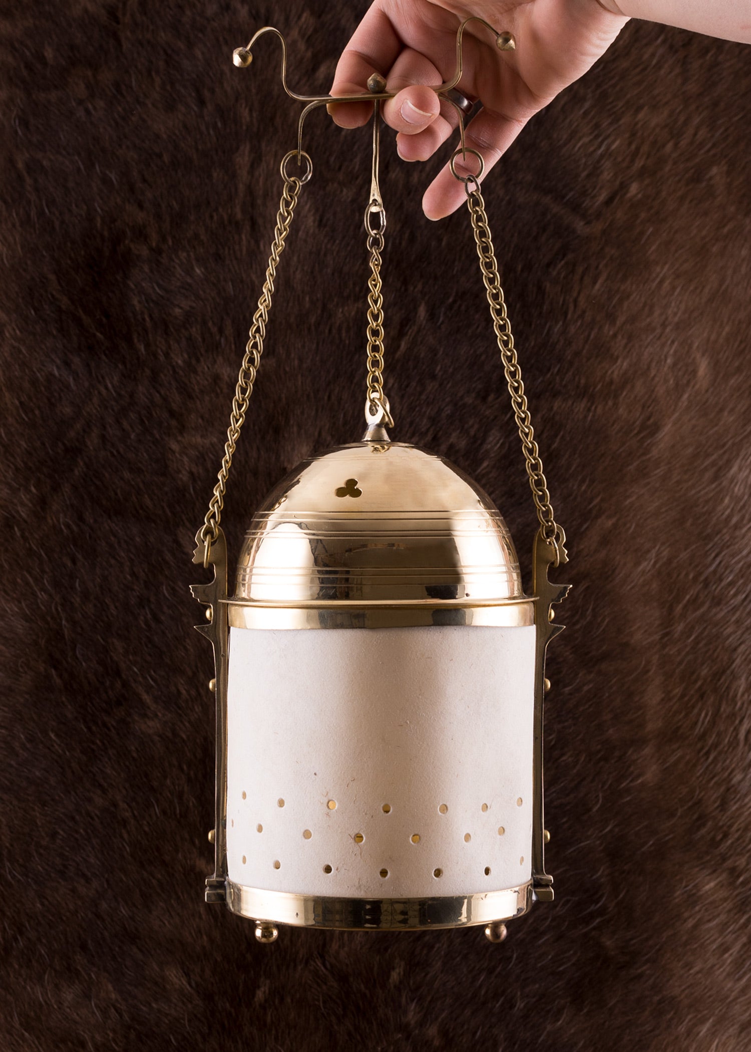 Imagen única de: Farol Romano Fabricado En Latón Y Cuero Crudo (Pergamino)