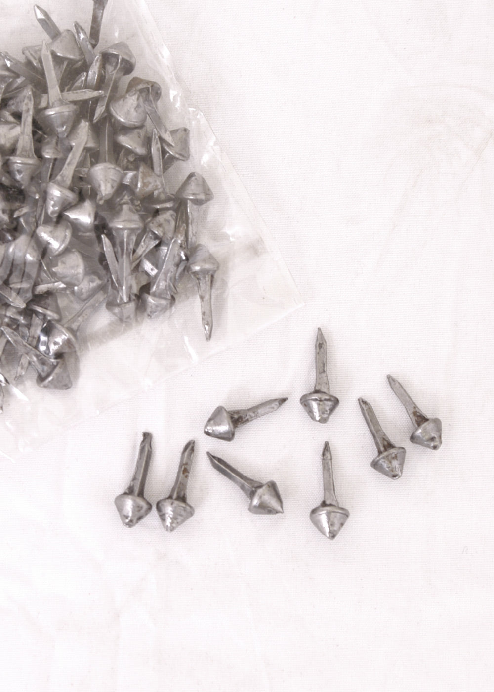 Imagen única de: Clavos Forjados, 7 Mm De Largo, Paquete De 100 Unidades