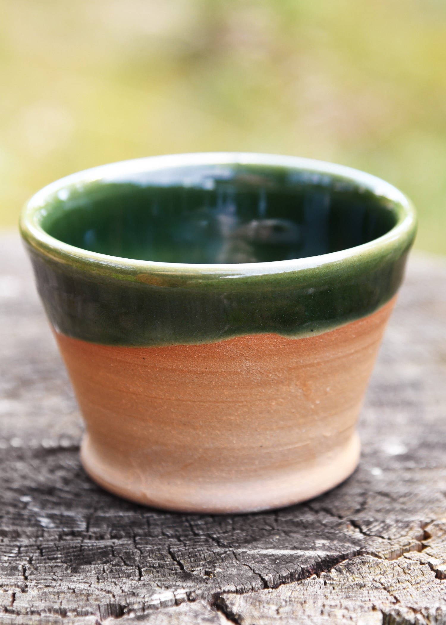 Imagen única de: Taza Histórica De Barro, Sin Asa.