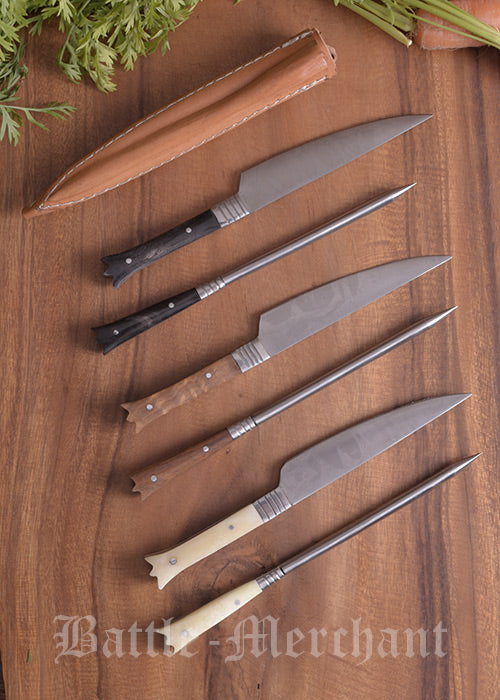 Imagen única de: Cubiertos Medievales De Acero Inoxidable Con Estuche De Cuero, Aprox. 19 Cm.