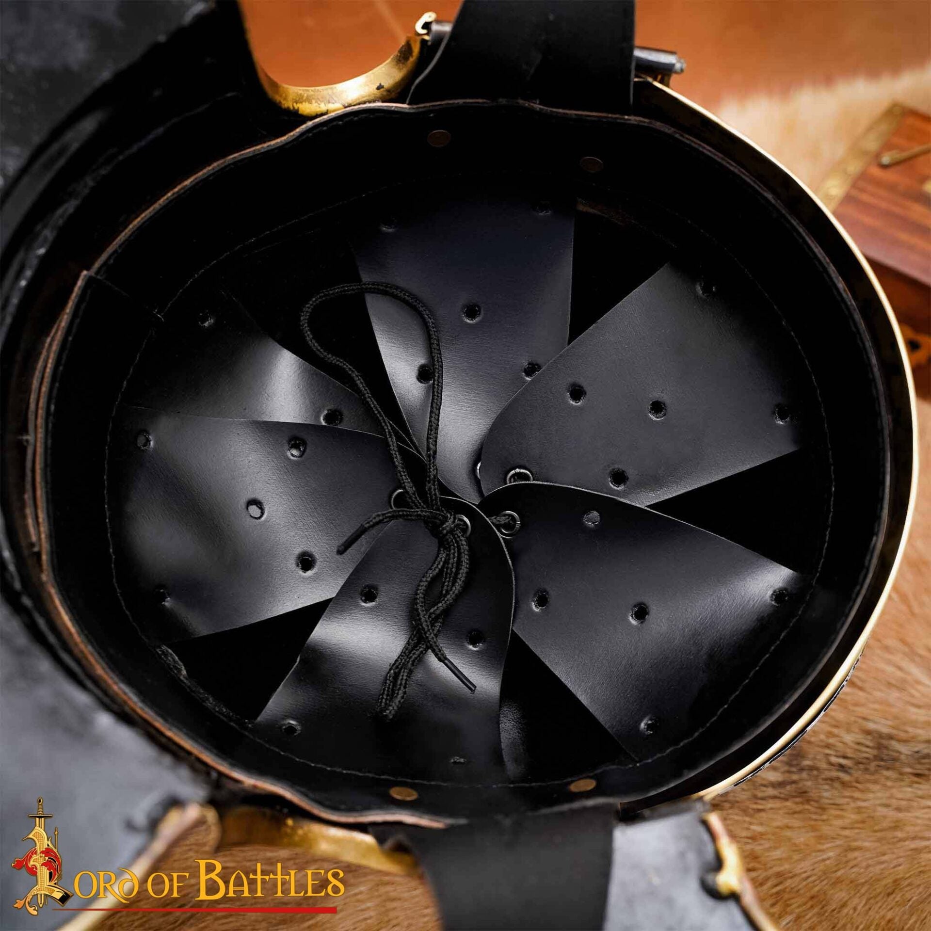 Imagen única de: Casco de Centurión Galo Imperial Romano - Acero de Calibre 18 con Aditamento de Cresta de Hierro y Forro de Cuero