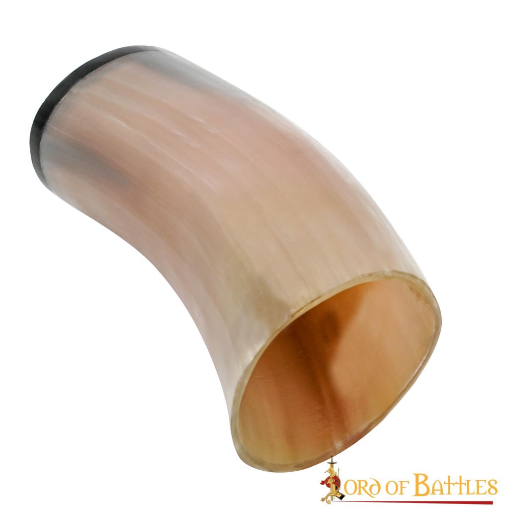 Imagen única de: Taza Medieval Vikinga Hecha a Mano con Auténtico Cuerno de Buey