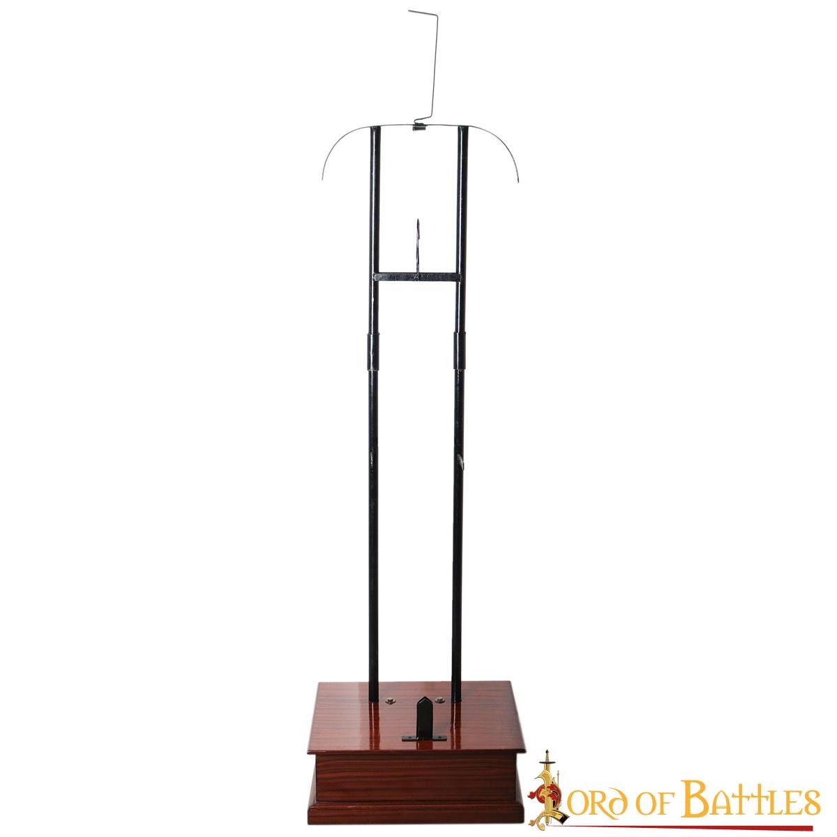 Imagen única de: Expositor Medieval de Armadura Completa - Estructura de Acero de Calibre 18 con Base de Madera Dura