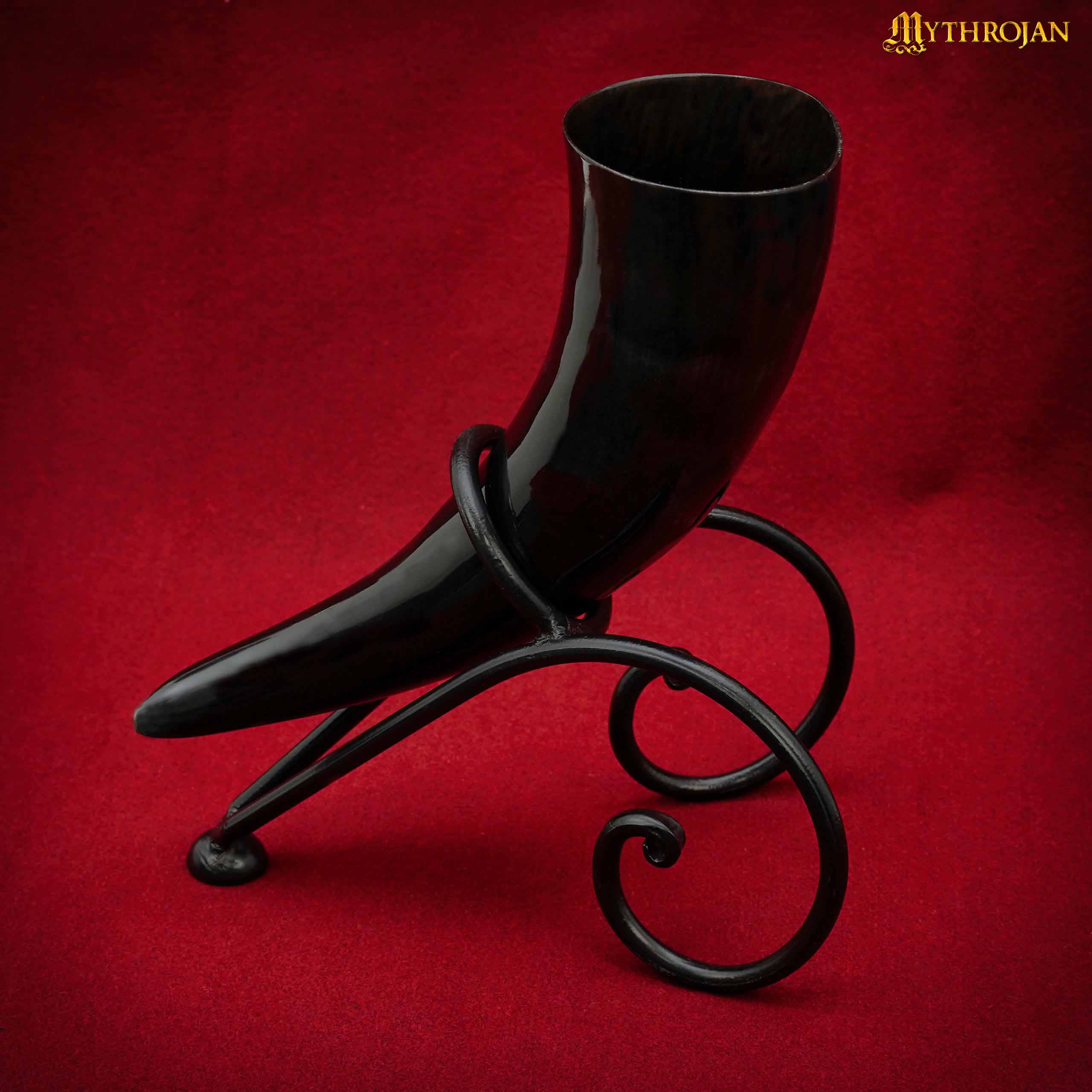 Imagen única de: Mythrojan Soporte de Hierro Forjado a Mano para Cuerno de Cerveza Vikingo - Black Ale Horn Stand