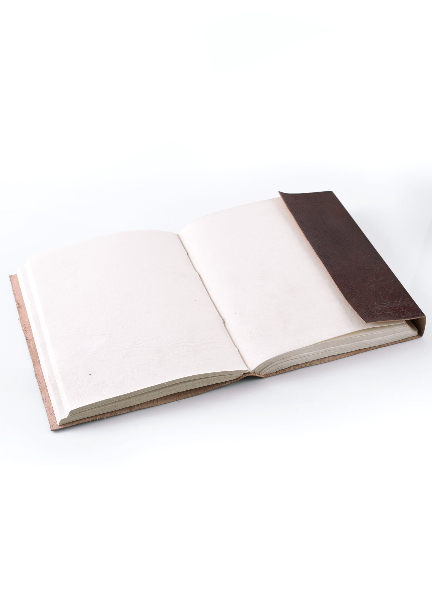 Imagen única de: Libro Grande De Piel Con Pentagrama, Marrón, Aprox. 20 X 25 Cm