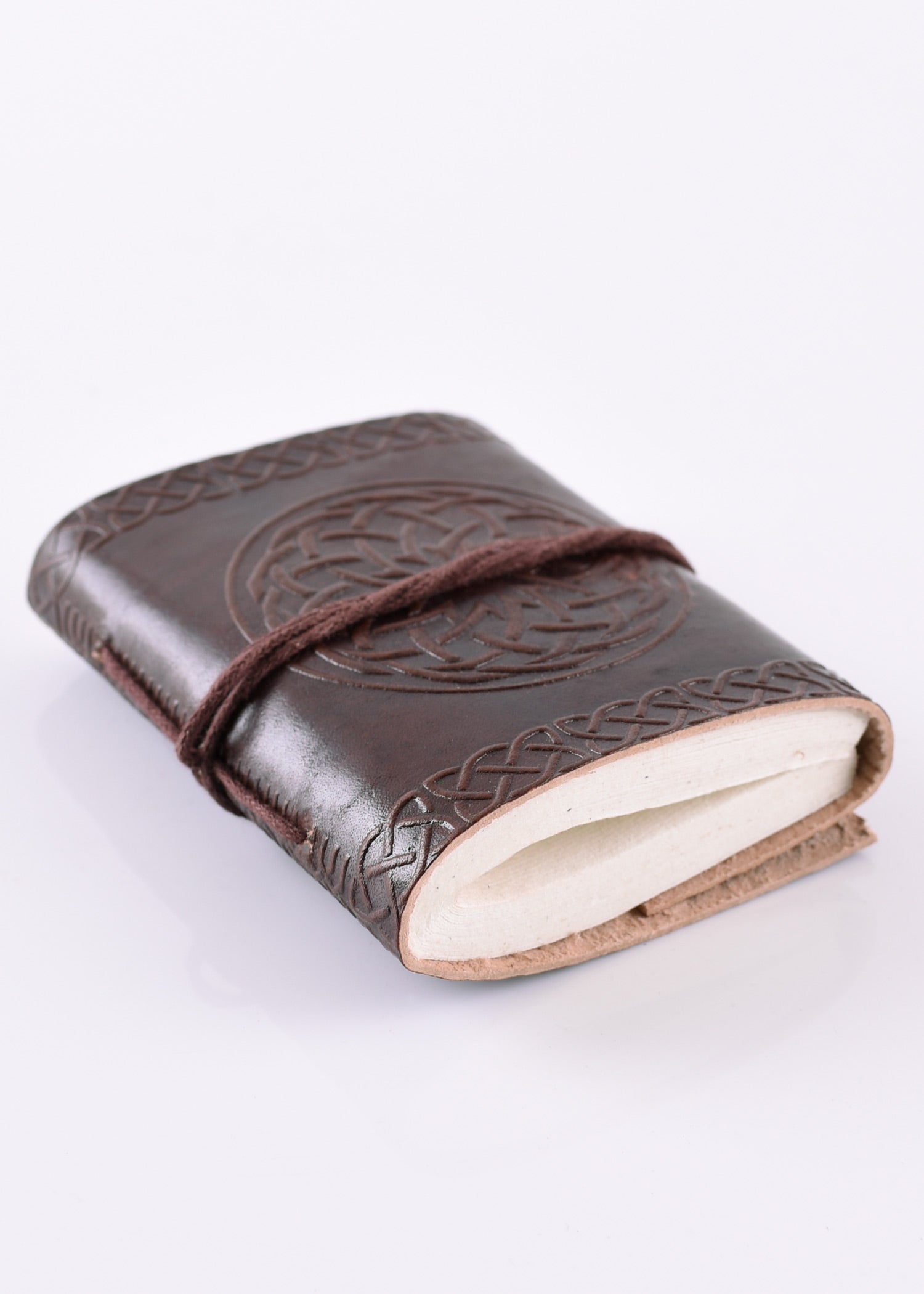 Imagen única de: Cuaderno Pequeño Con Tapa De Piel Gofrada, Aprox. 7 X 9 Cm.