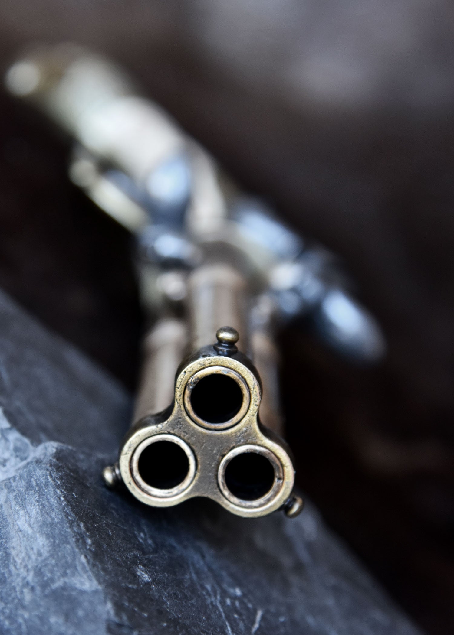 Imagen única de: Pistola De Chispa De Tres Cañones, Augsburgo 1775, Latón, Réplica