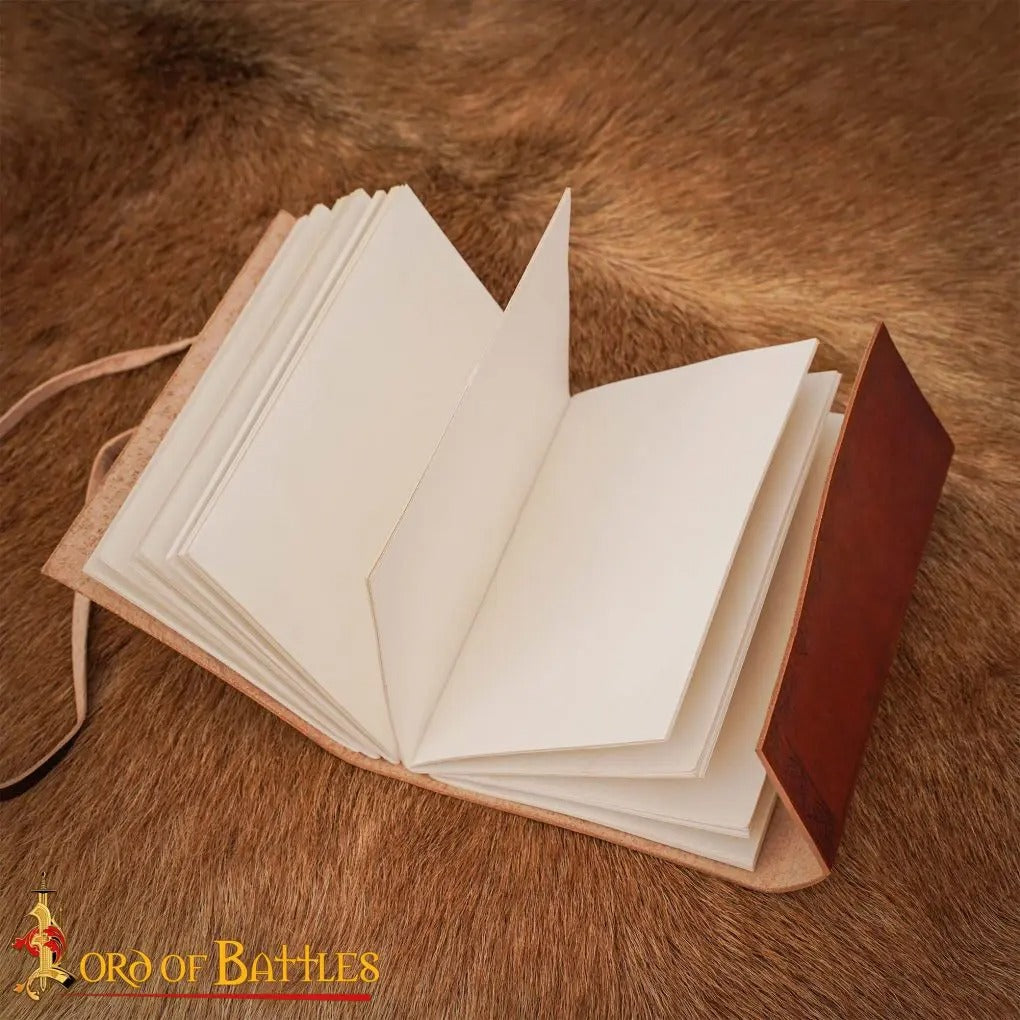 Imagen única de: Diario Medieval con Corazón de Alas Celtas Hecho a Mano en Piel Auténtica Diario Notas