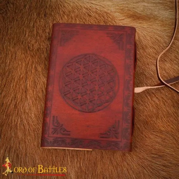 Imagen única de: Diario Medieval con Corazón de Alas Celtas Hecho a Mano en Piel Auténtica Diario Notas