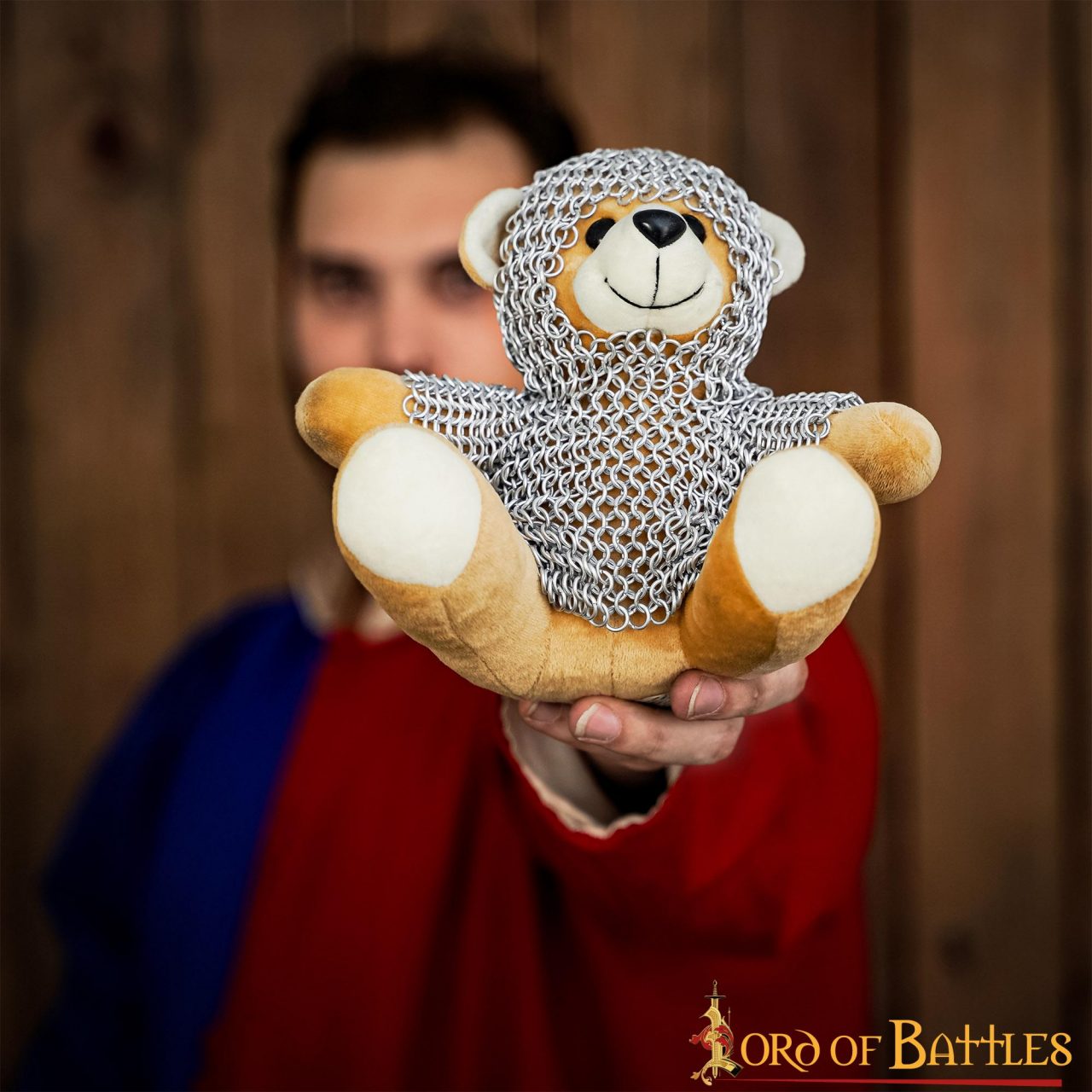 Imagen única de: Osito Caballero con Cota de Malla - Oso Guerrero con Cota de Malla de Aluminio Anodizado de 6 Mm 17g