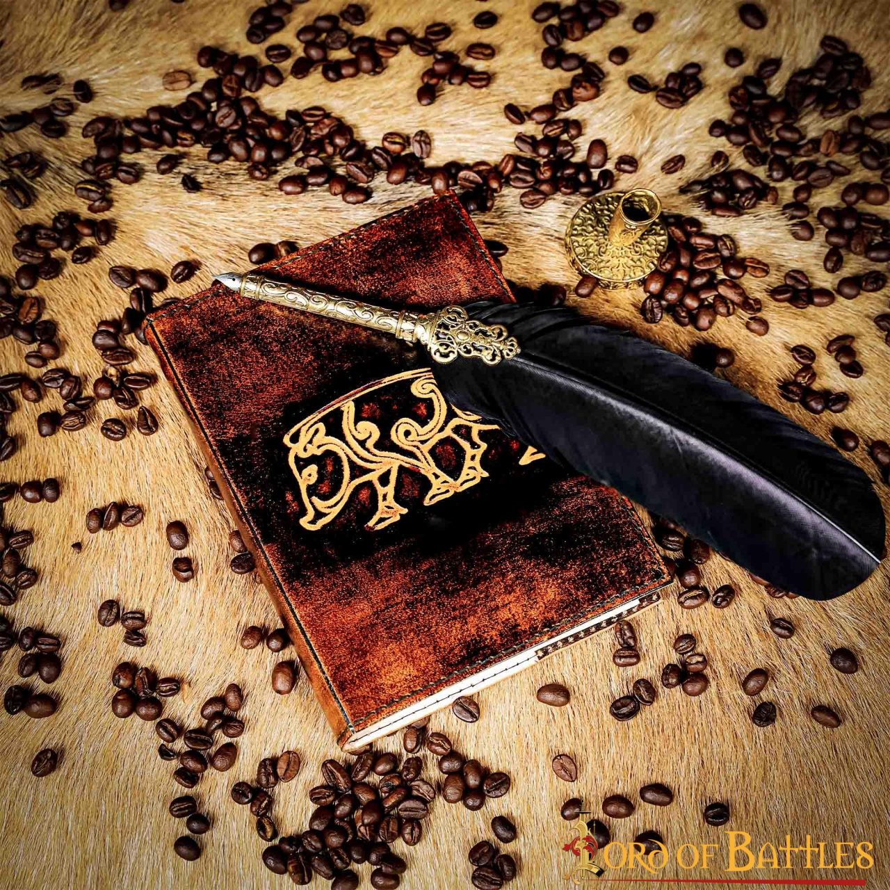 Imagen única de: Diario Medieval con Diseño de Jabalí Celta Hecho a Mano Diario de Piel Auténtica