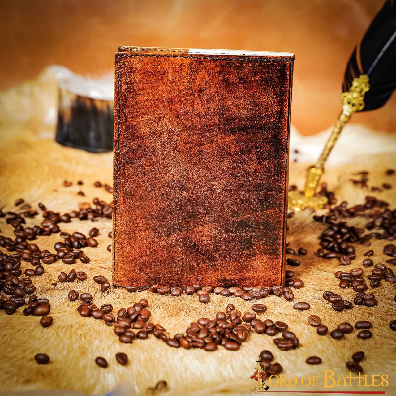 Imagen única de: Diario Medieval con Diseño de Jabalí Celta Hecho a Mano Diario de Piel Auténtica