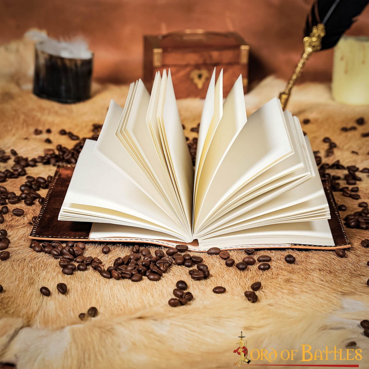 Imagen única de: Diario Medieval con Diseño de Jabalí Celta Hecho a Mano Diario de Piel Auténtica