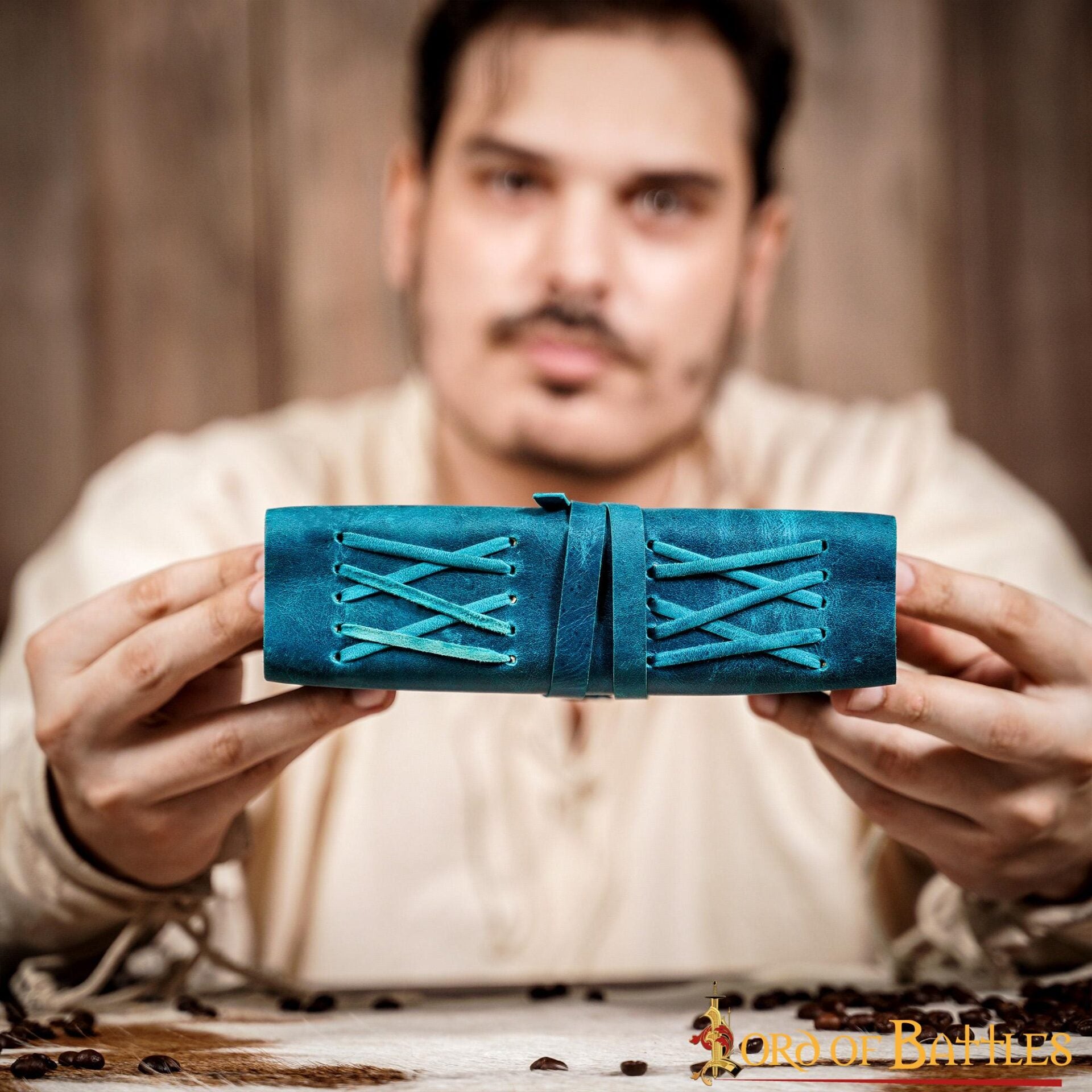 Imagen única de: Diario Medieval de Piel Auténtica Hecho a Mano