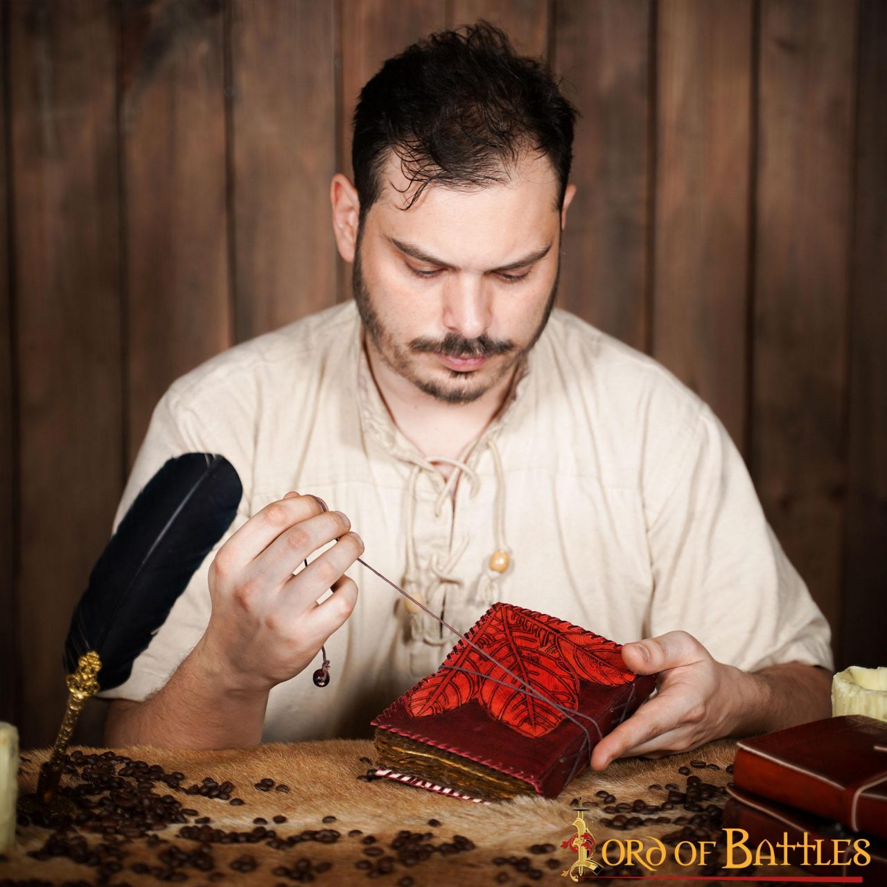 Imagen única de: Diario Medieval con Diseño de Hojas en Relieve Diario de Cuero Vintage