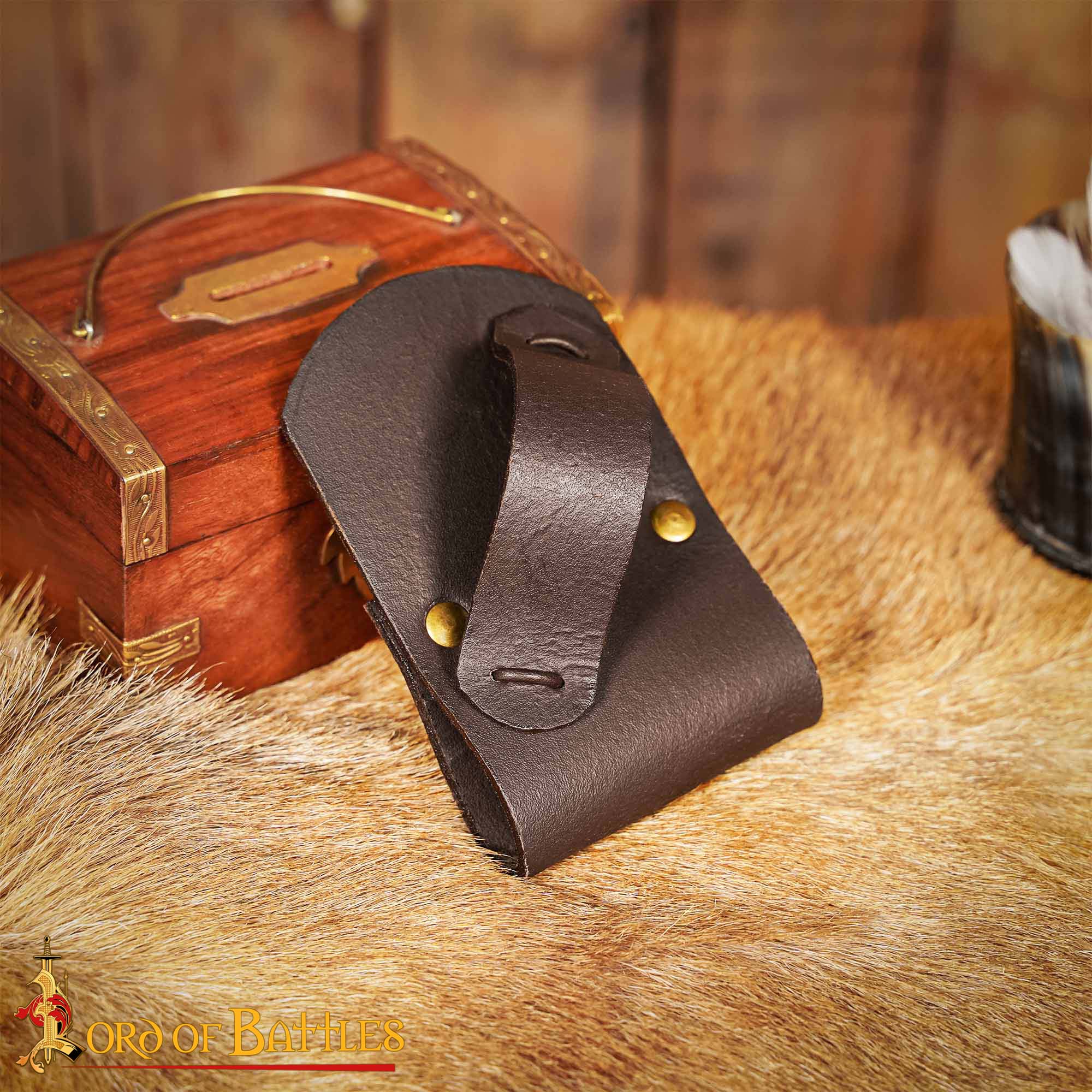 Imagen única de: Rana de Cuero Auténtica Hecha a Mano para Espadas de Madera