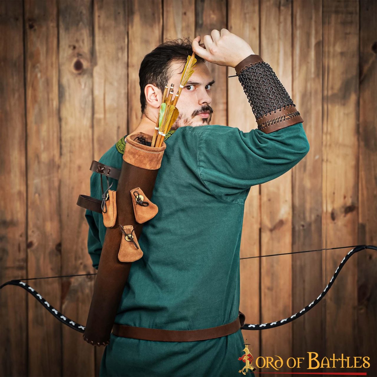 Carcaj Medieval de Cuero con Fundas de Ante - Portaflechas de Tiro con Arco con Correas Ajustables y Hebillas de Latón - Imagen 9