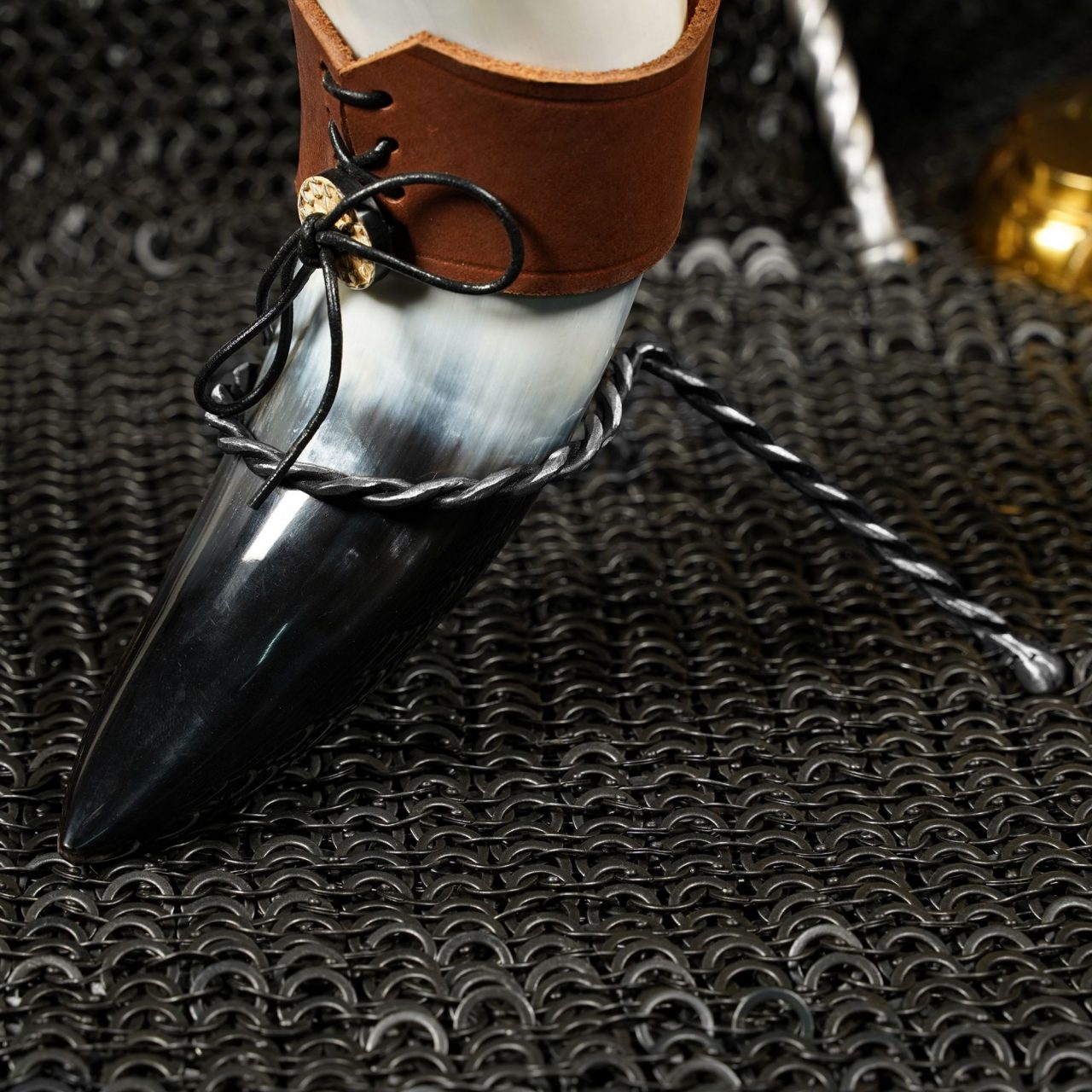 Imagen única de: Mythrojan Cuerno para Beber Forjado a Mano Twisted Rack