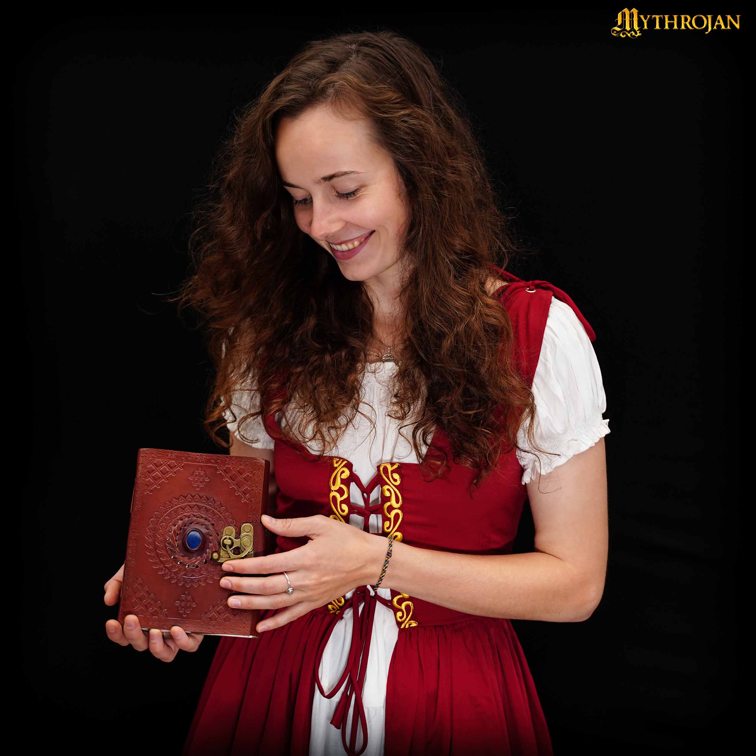 Imagen única de: Mythrojan Diario de Cuero Marrón en Relieve Vintage Cuaderno de Escritura