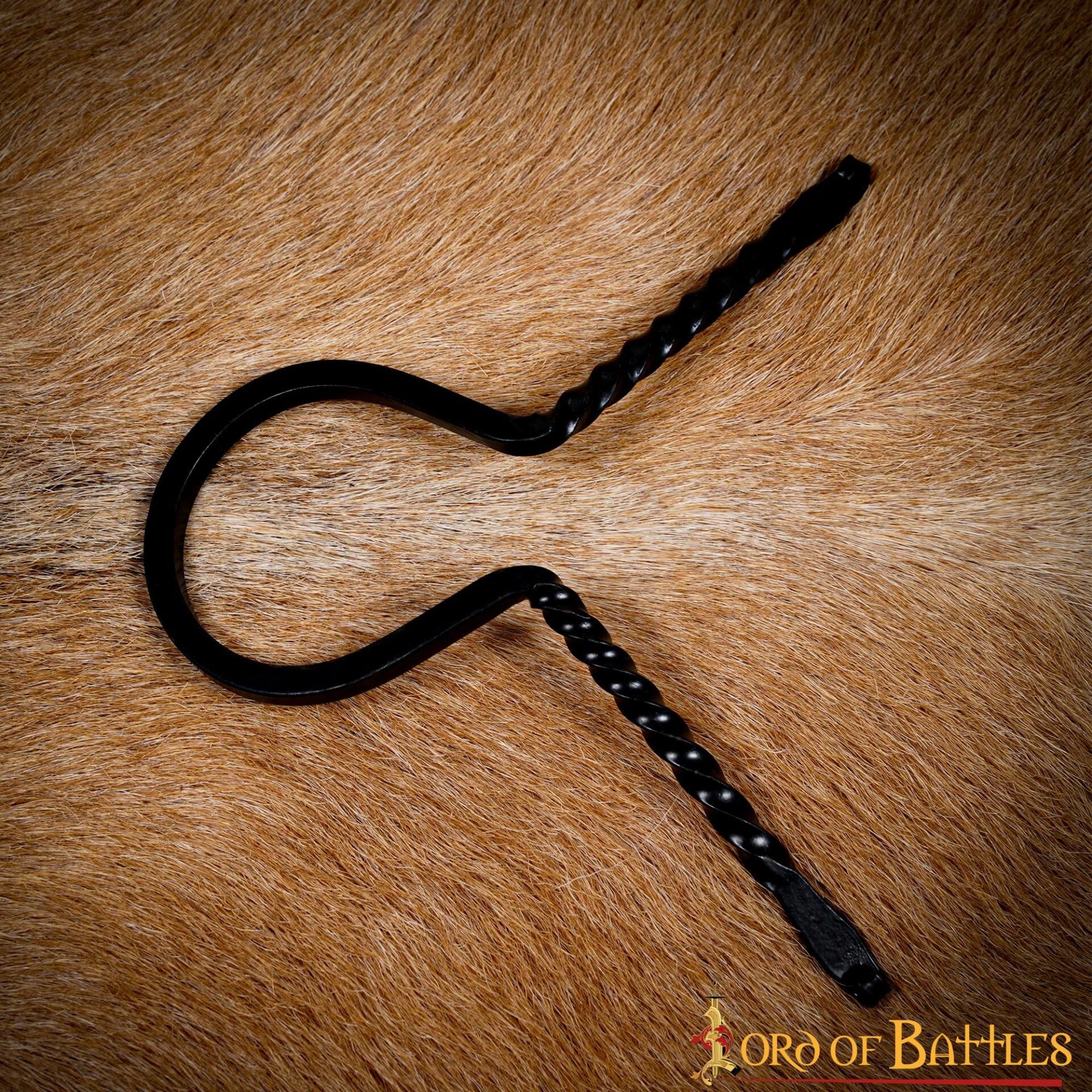 Imagen única de: Soporte Medieval de Hierro Forjado para Cuernos de Beber - Soporte para Cuernos Forjado a Mano con Acabado de Aceite Ennegrecido