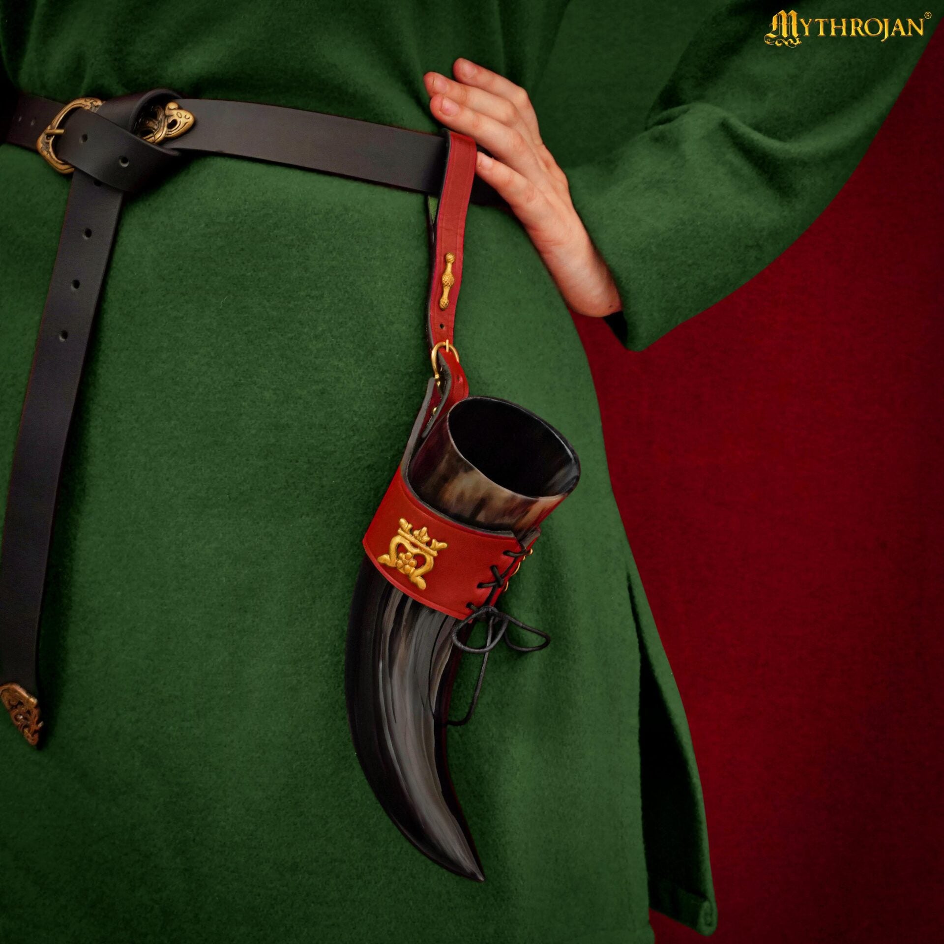 Imagen única de: Mythrojan The Elegant Lady 250 Ml Cuerno Vikingo para Beber con Soporte de Cuero Rojo