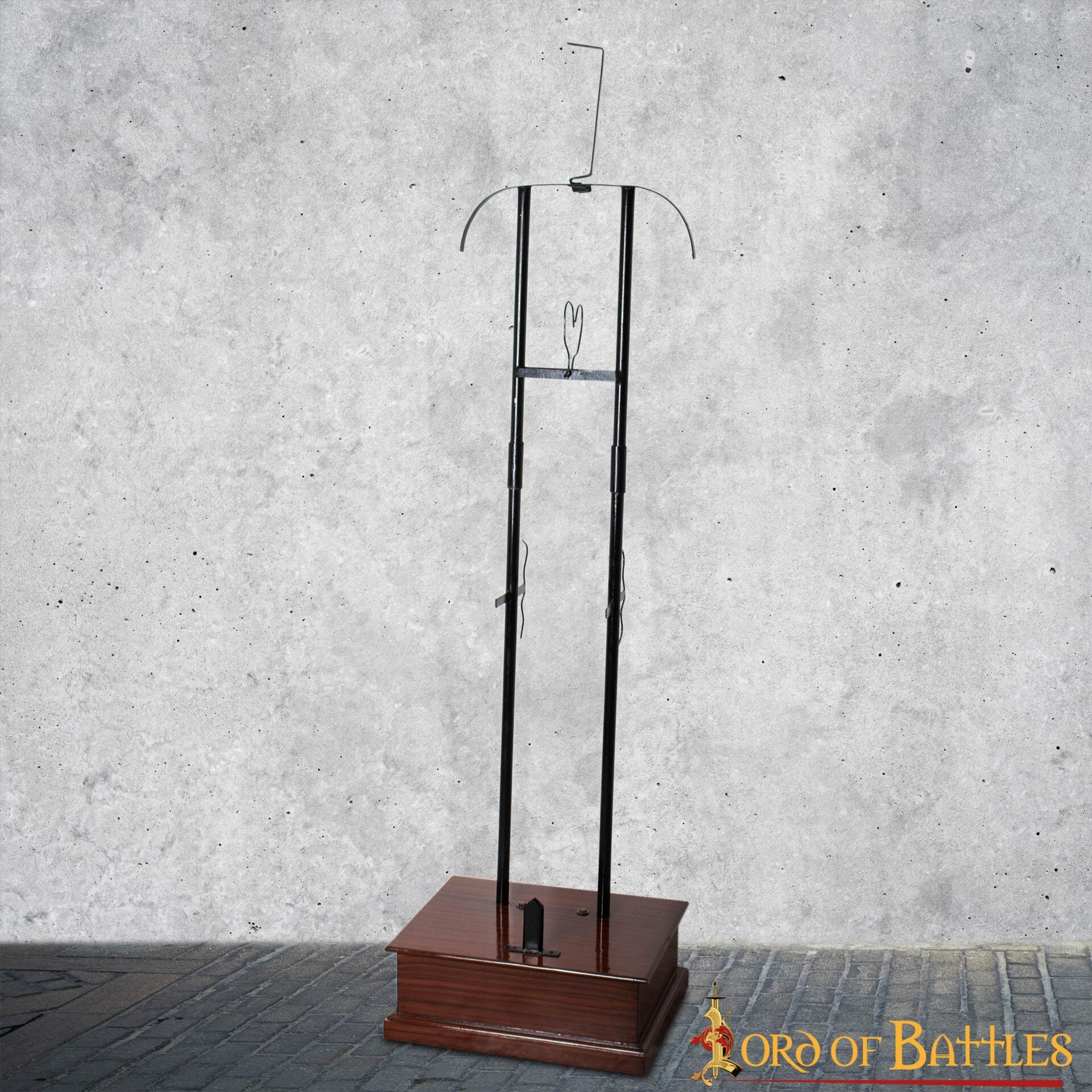 Imagen única de: Expositor Medieval de Armadura Completa - Estructura de Acero de Calibre 18 con Base de Madera Dura