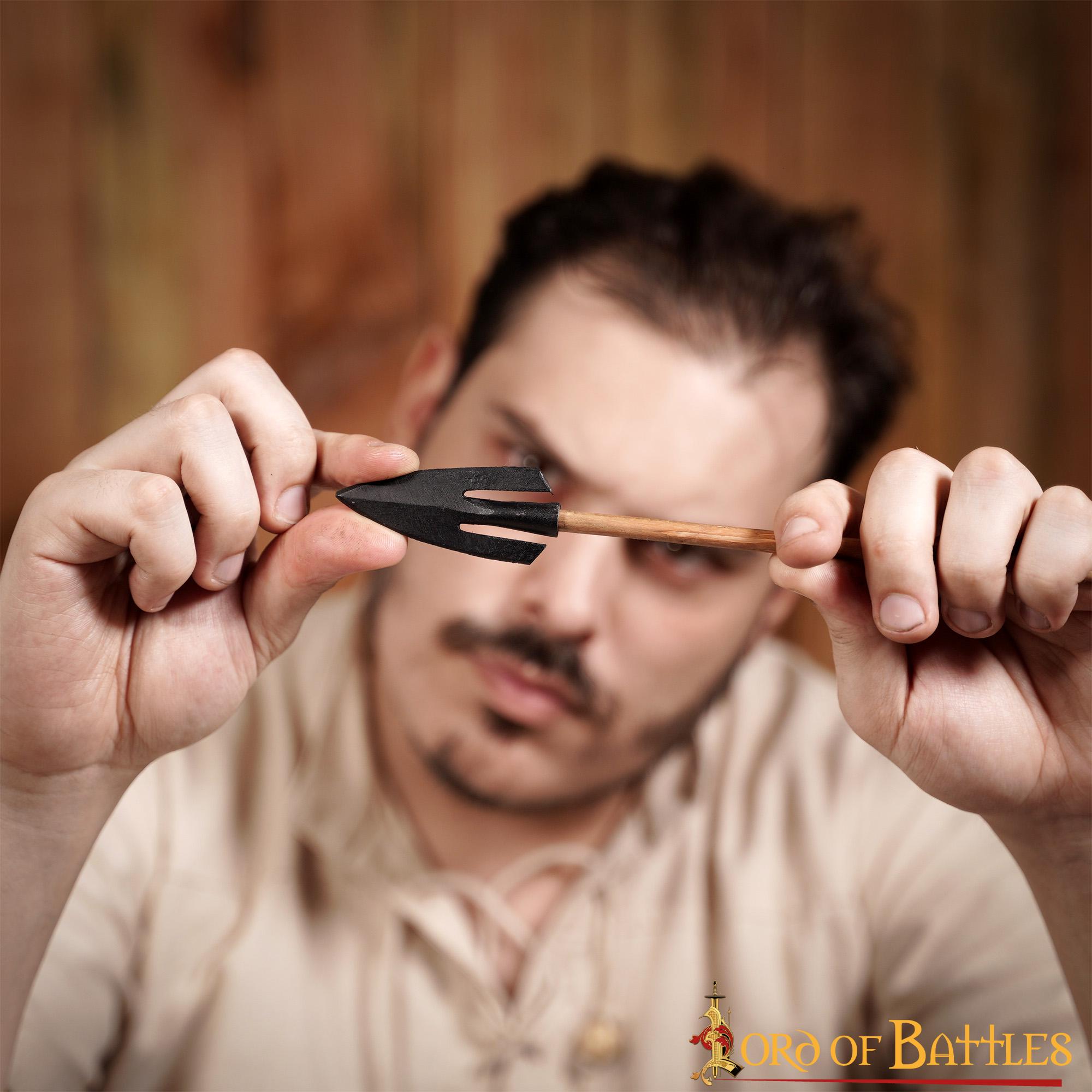 Imagen única de: Punta de Flecha Medieval de Cola de Golondrina Forjada a Mano en Hierro