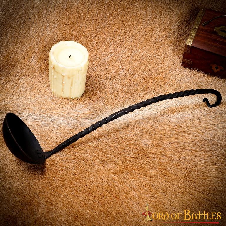 Imagen única de: Cazo de Hierro Medieval Vikingo Forjado a Mano Equipo de Campamento Funcional