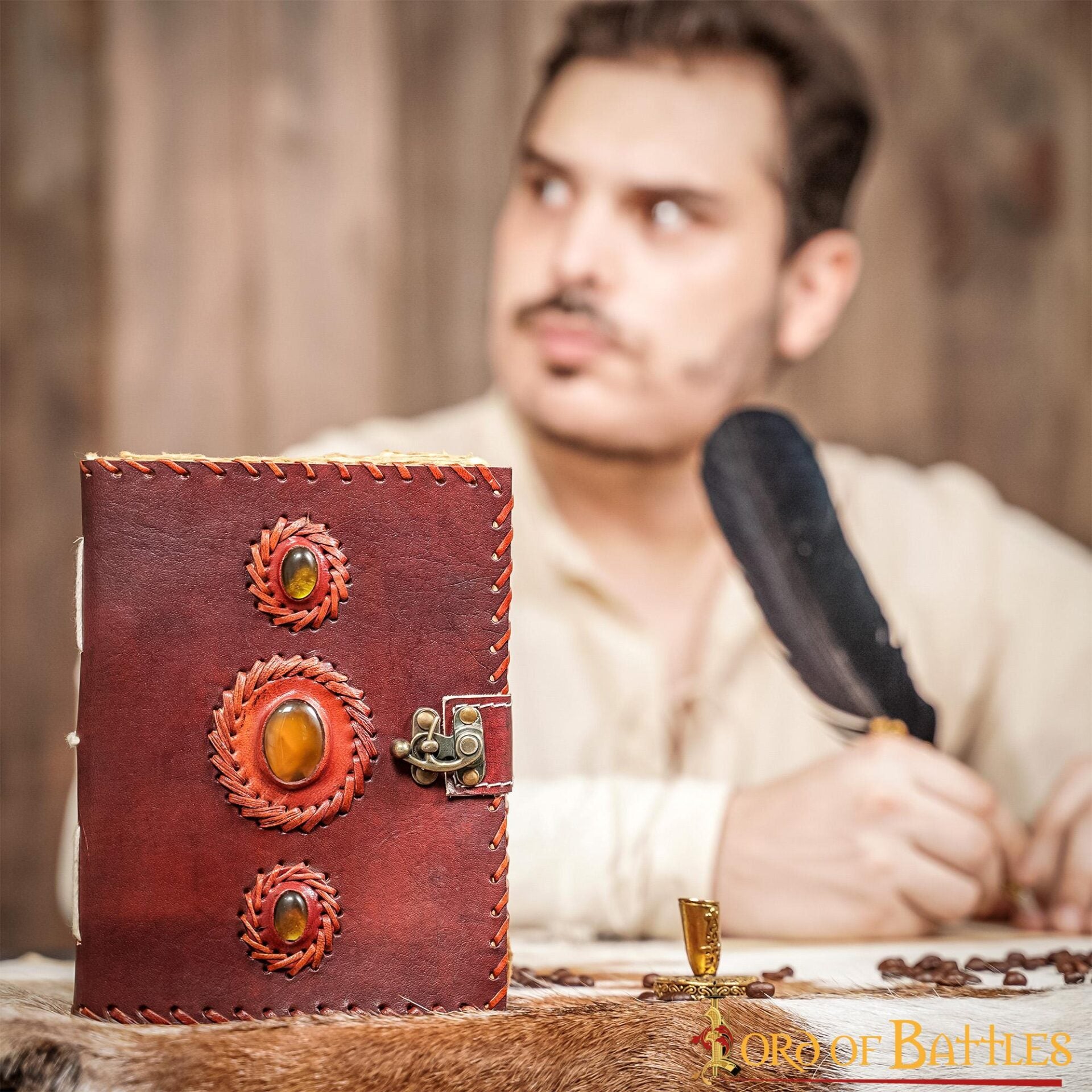 Imagen única de: Diario Medieval de Notas de Piel Auténtica Hecho a Mano