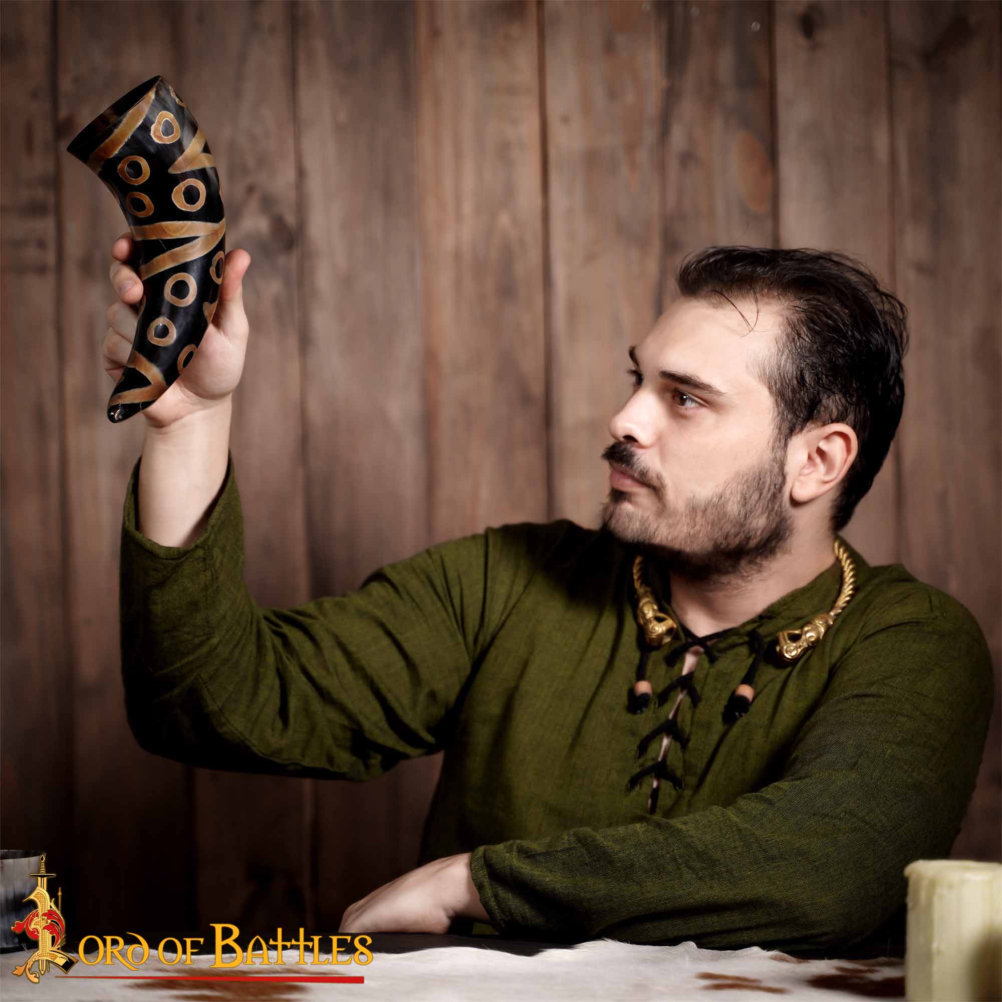 Imagen única de: Cuerno Medieval para Beber 400 - 500 Ml Cuerno de Buey Auténtico Hecho a Mano