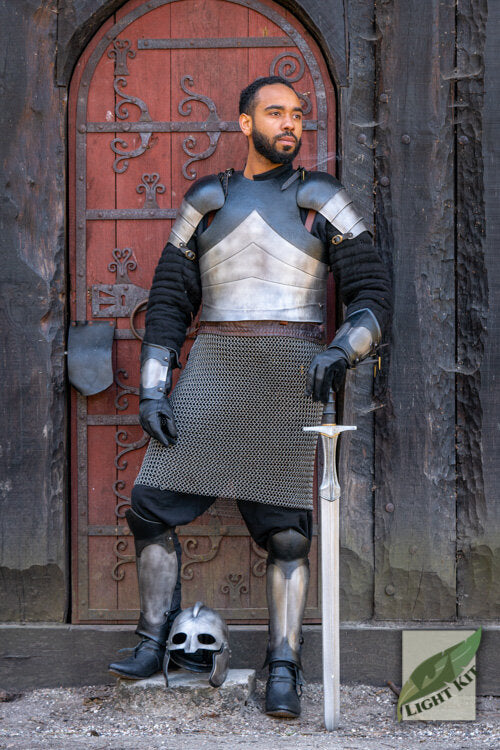 Imagen única de: Conjunto De Armadura De Escolta